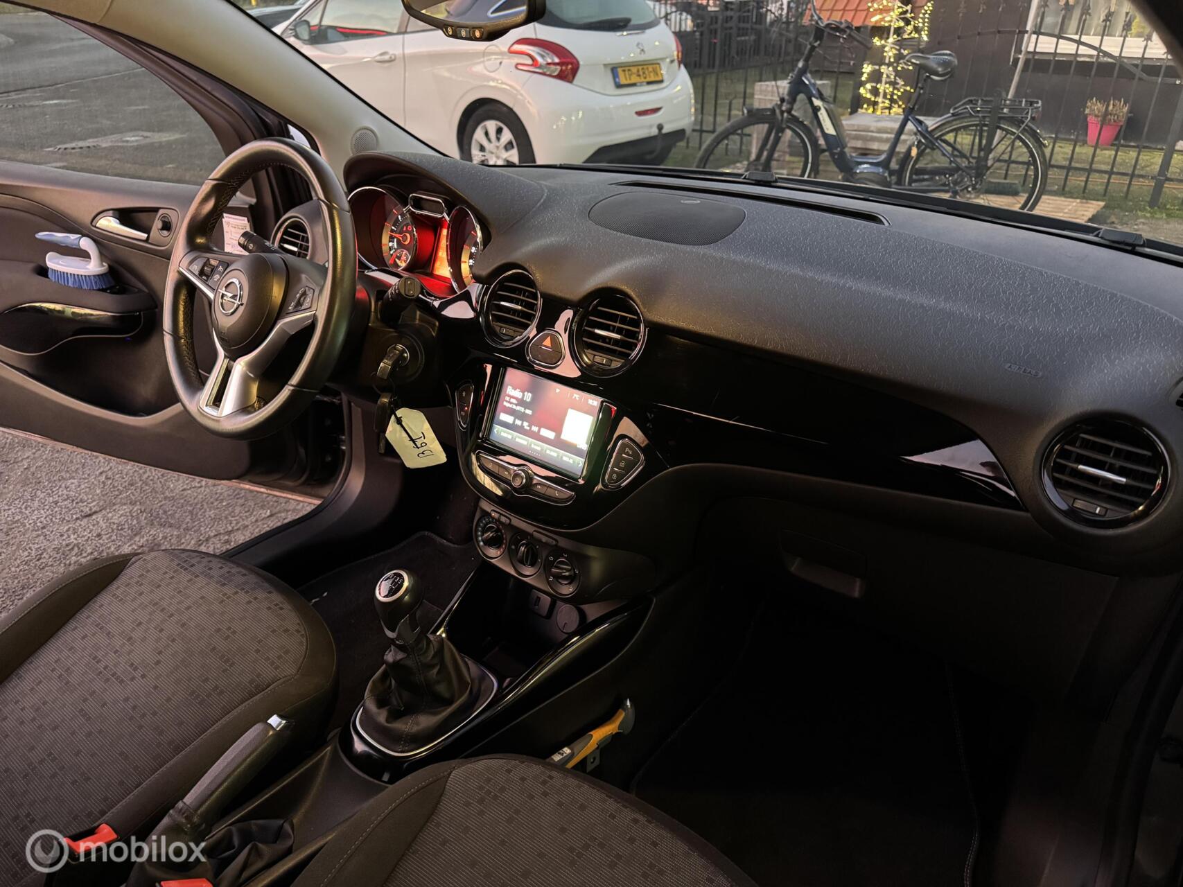 Foto van Opel Adam