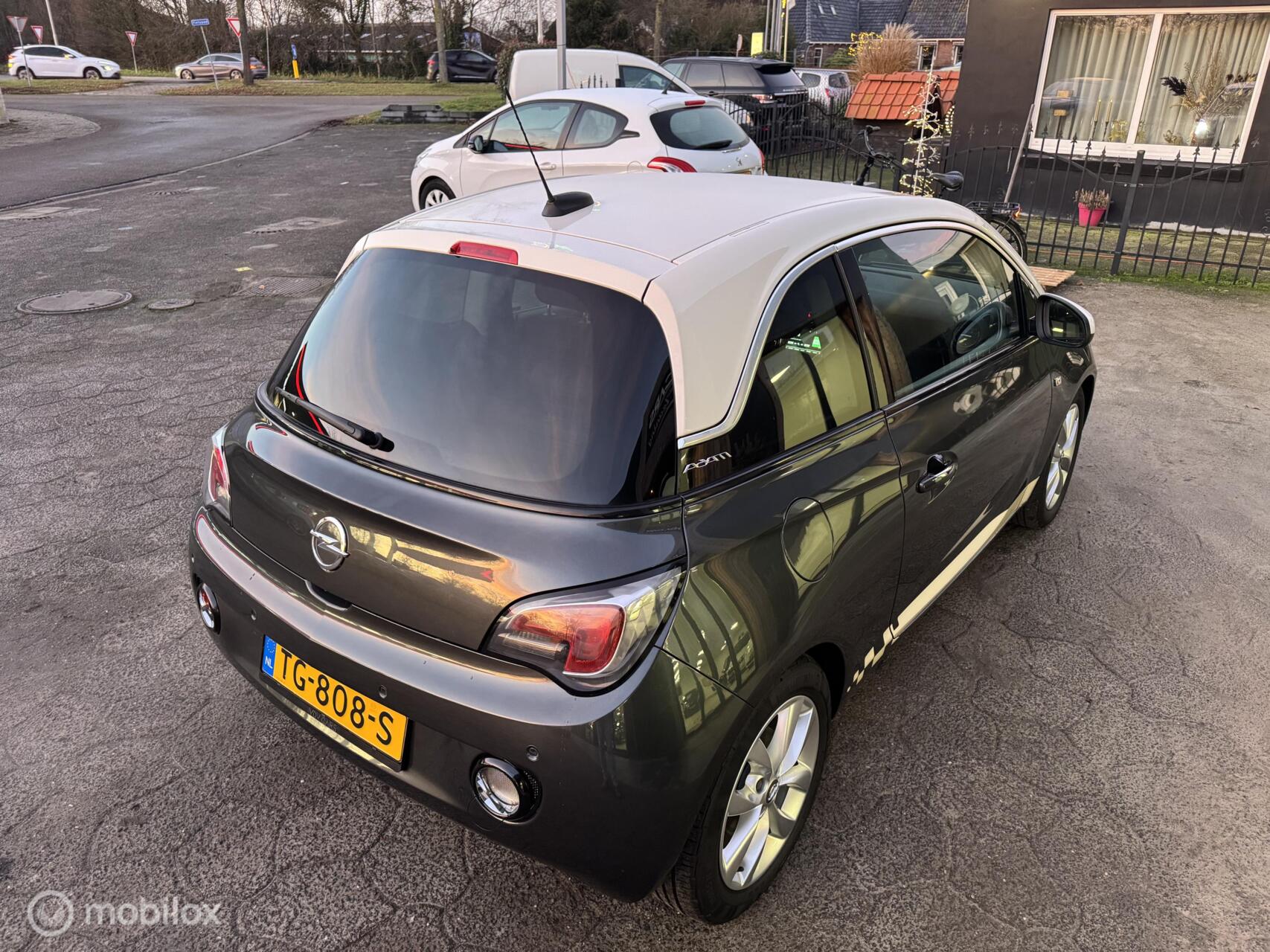 Foto van Opel Adam
