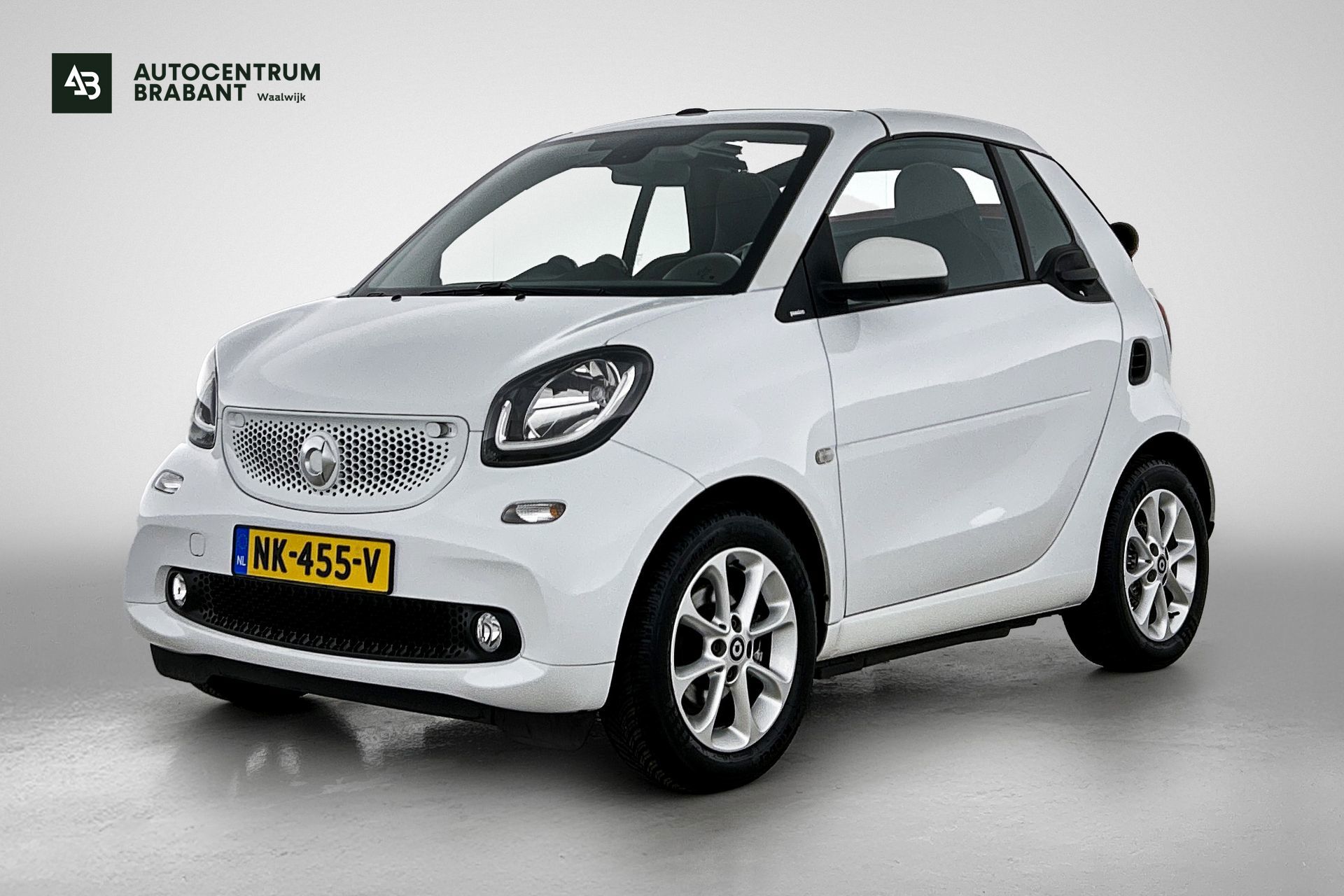 Smart Fortwo Cabrio 1.0 Passion | CABRIO | NL-AUTO | AUTOM | PERF ONDERH | AIRCO | STOELVERW | JBL | CRUISE | ETC 2017 - voorkant