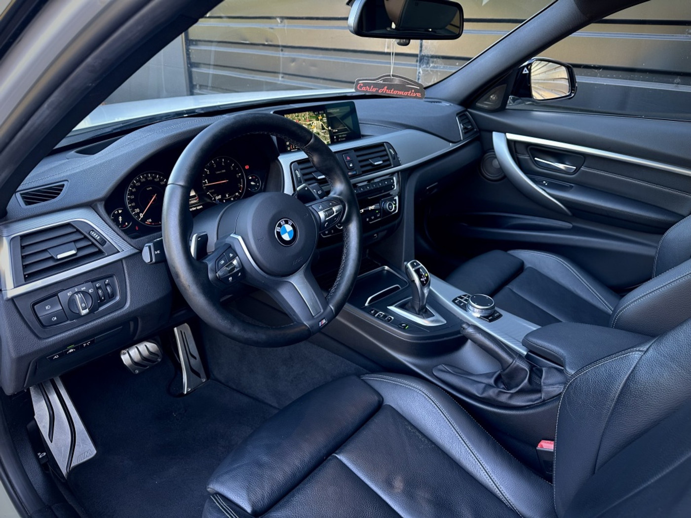 Foto van BMW 320i