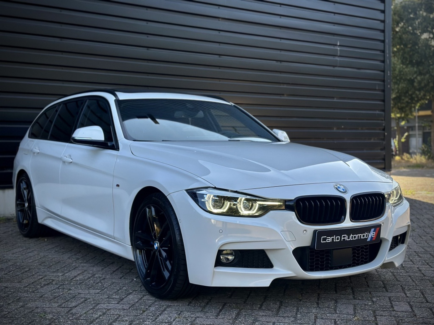 Foto van BMW 320i