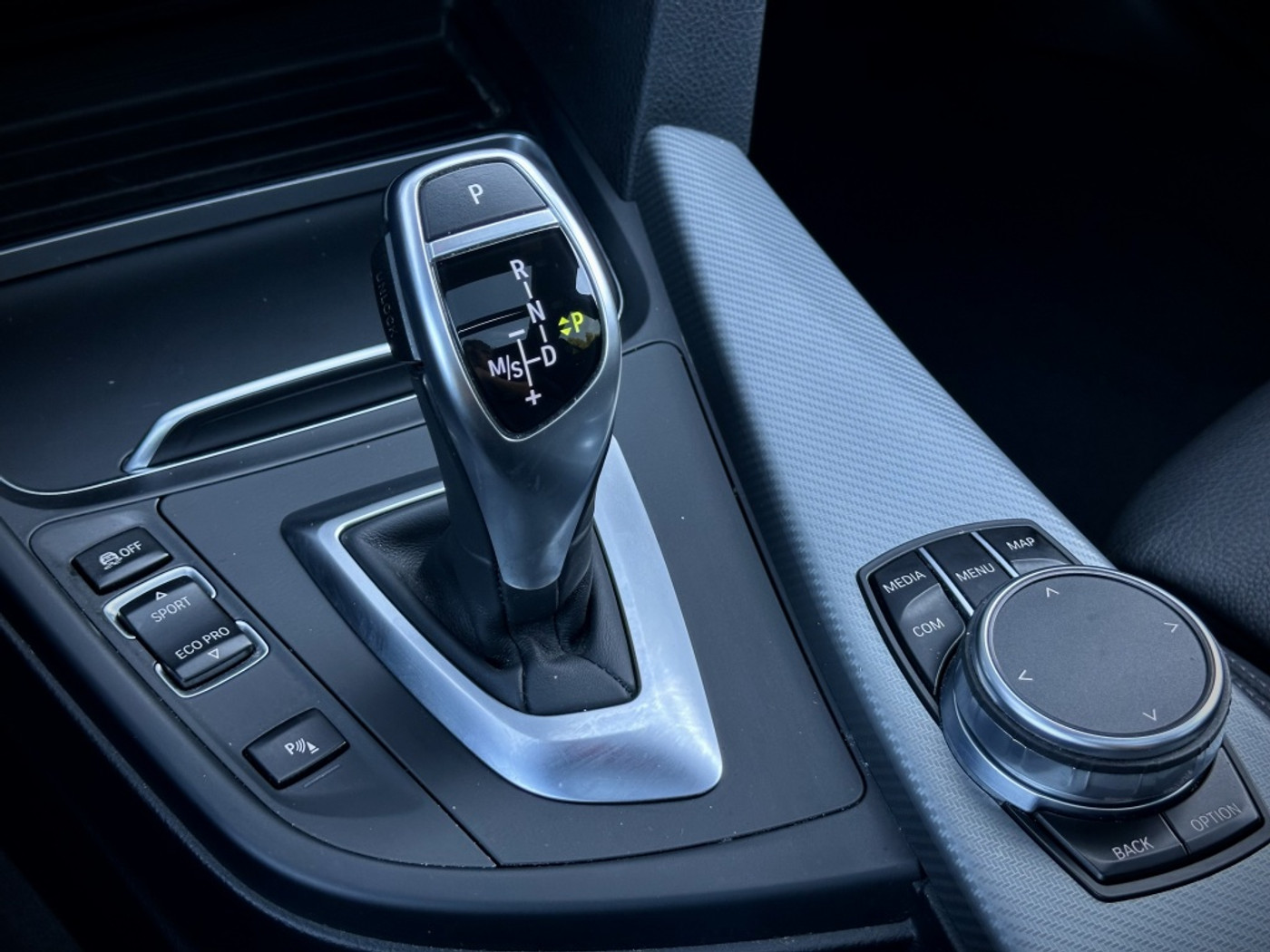 Foto van BMW 320i