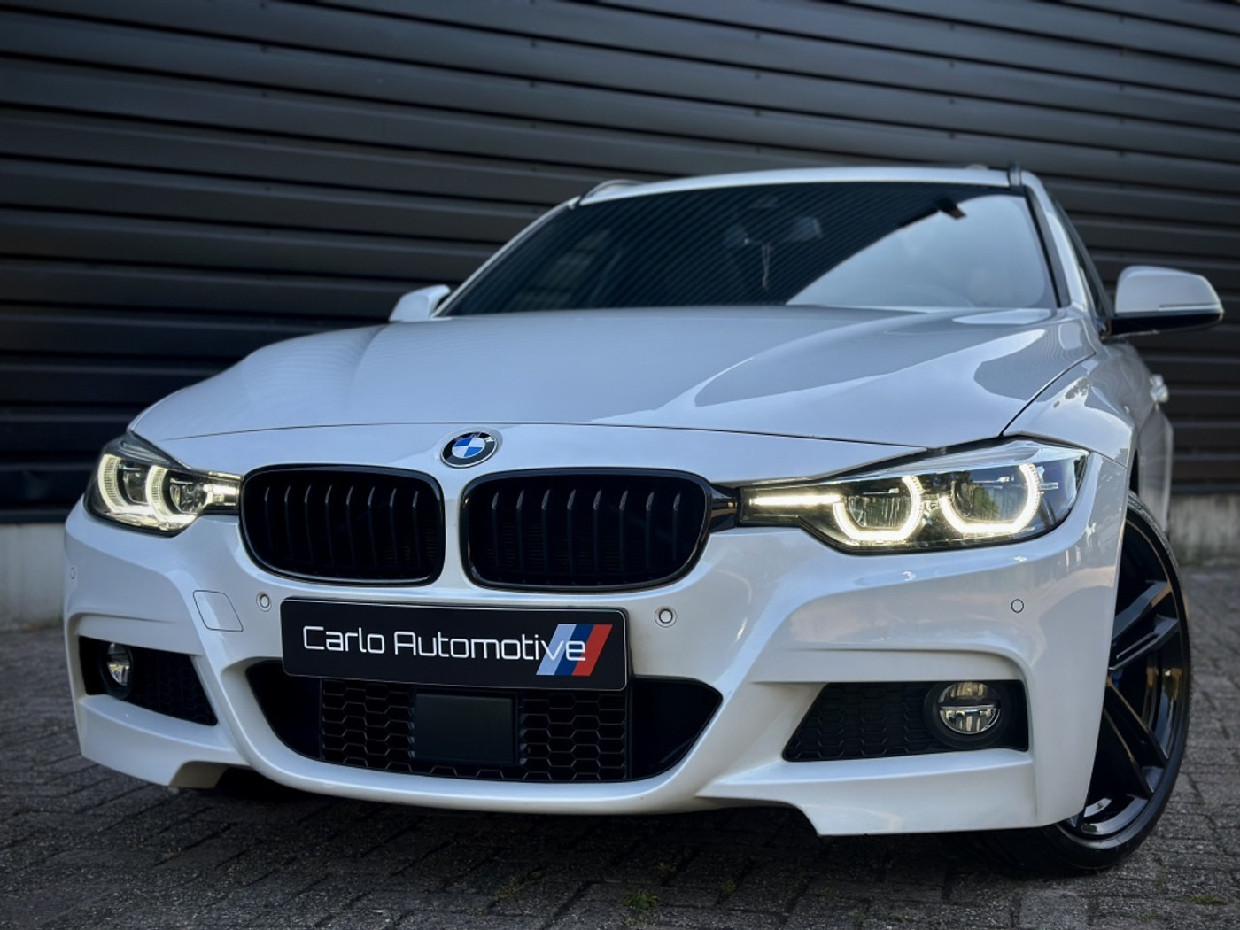 Foto van BMW 320i