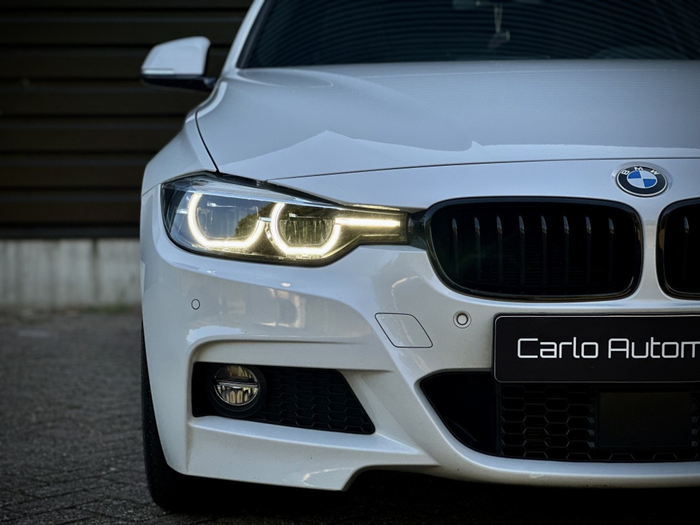 Foto van BMW 320i