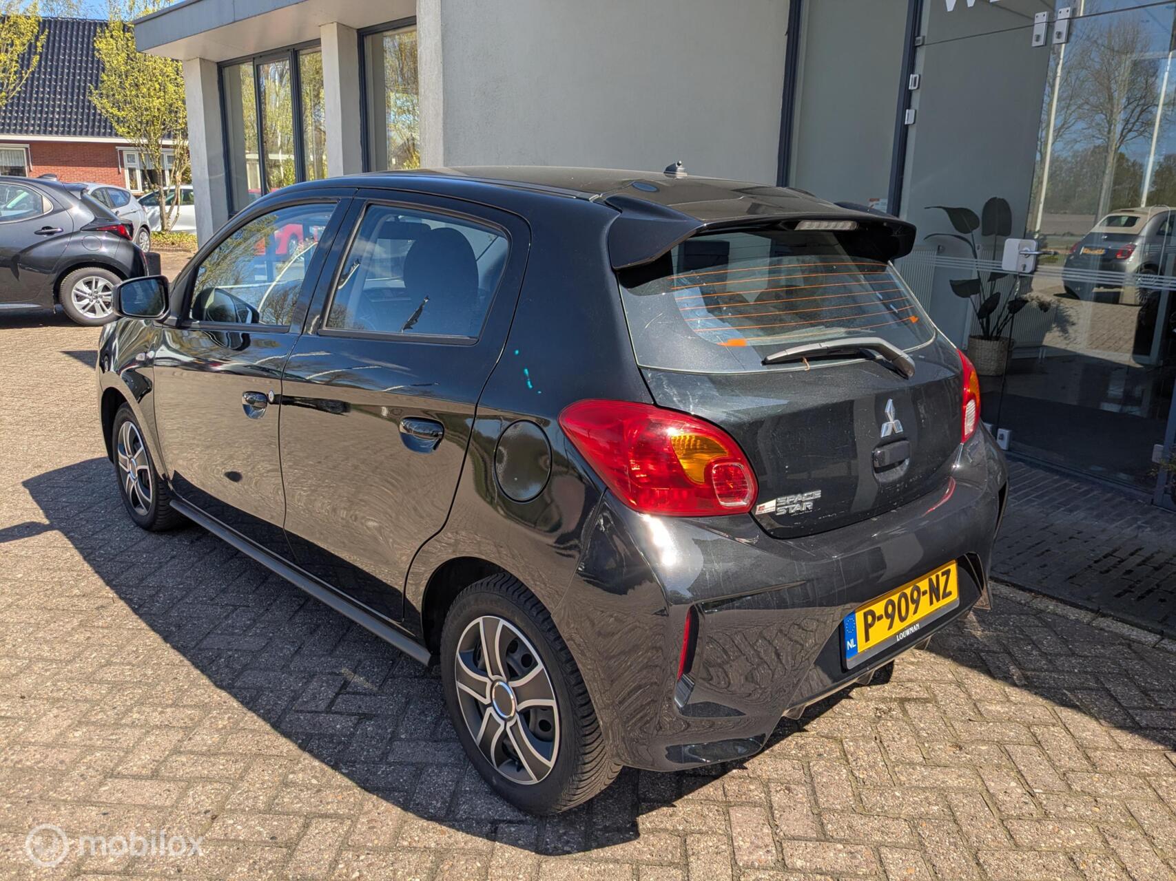 Foto van Mitsubishi Space Star