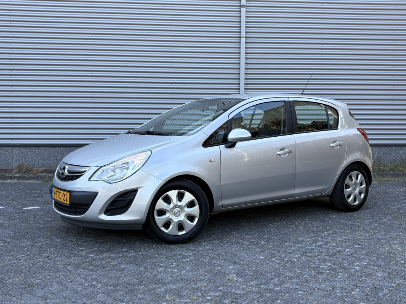 Opel Corsa 1.2-16V Ann. Trekhaak Leder Airco Cruise APK 2027 2012 - voorkant