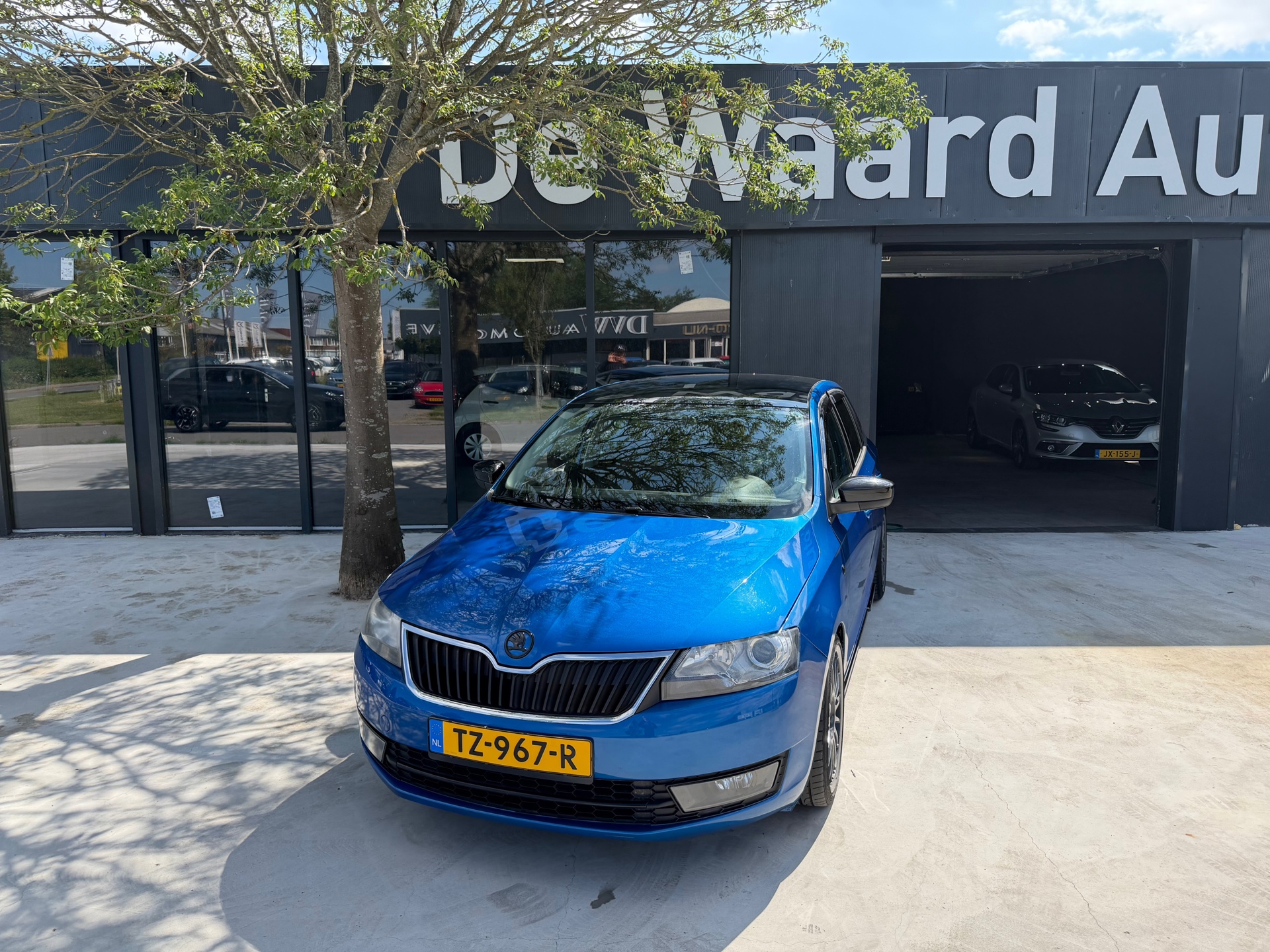 Skoda Rapid 1.4 TSI Greentech Elegance Businessline/automaat/airco/trekhaak/ pdc achter/stoelverwarming 2014 - voorkant