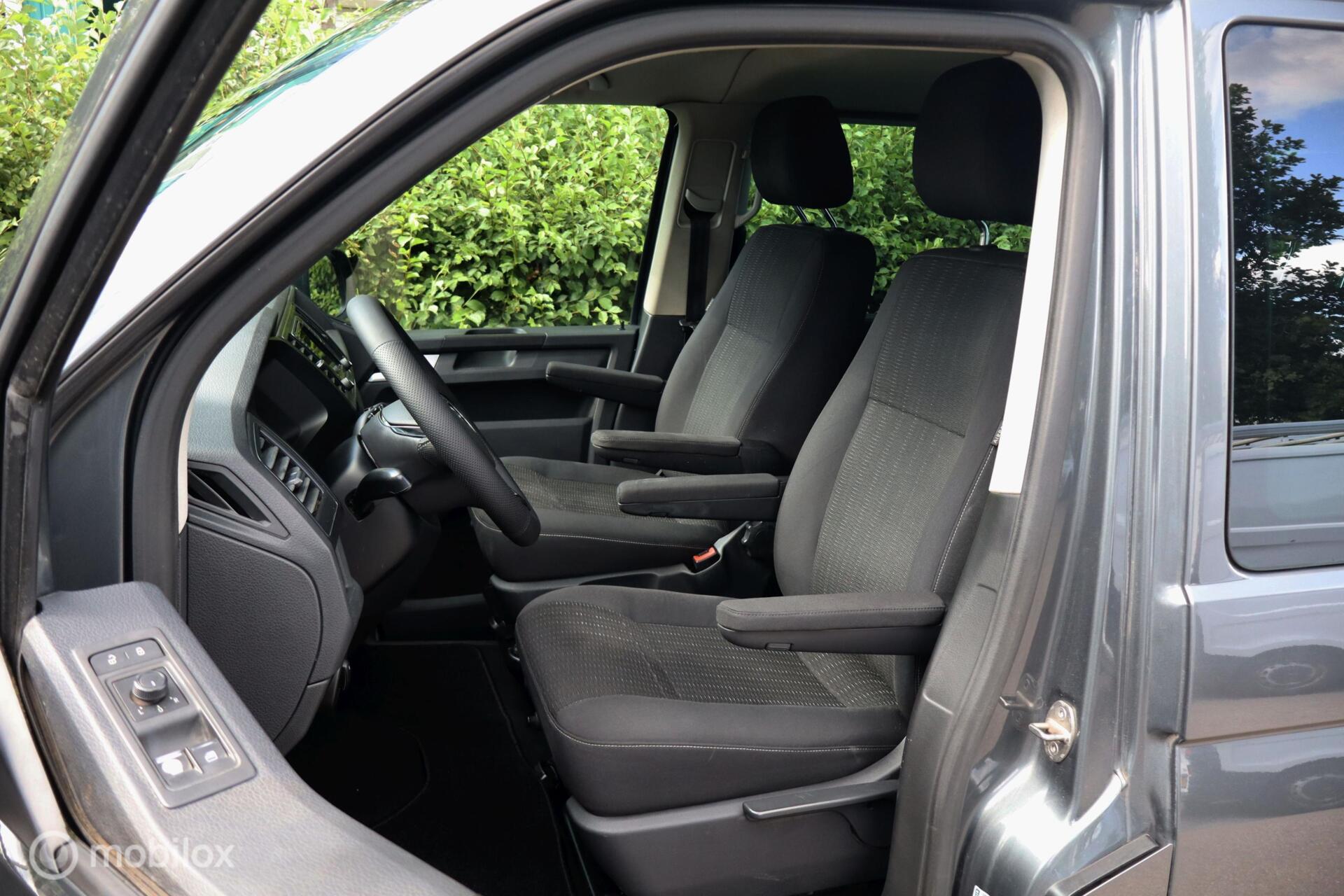 Foto van Volkswagen Transporter Caravelle