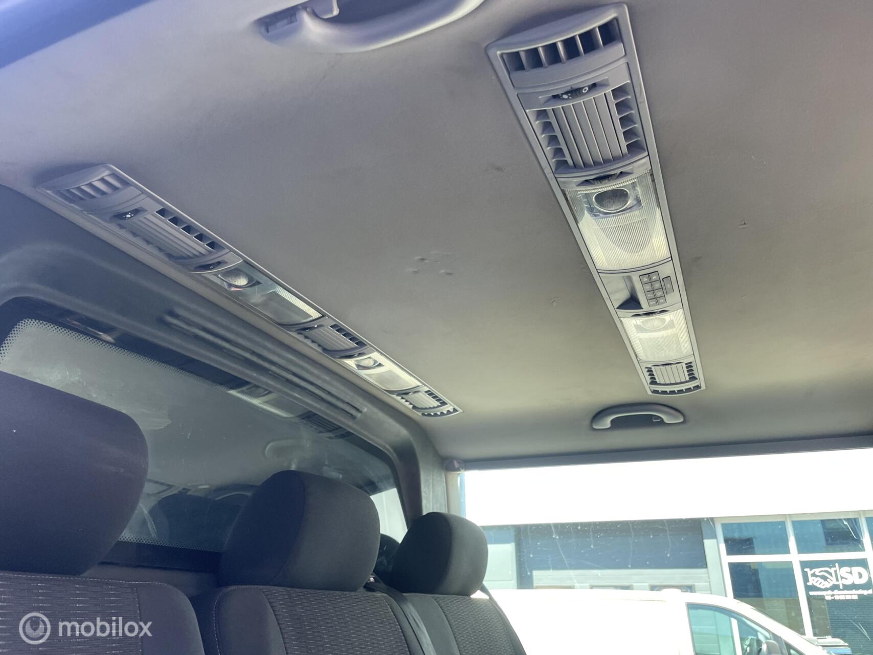Foto van Volkswagen Transporter Caravelle
