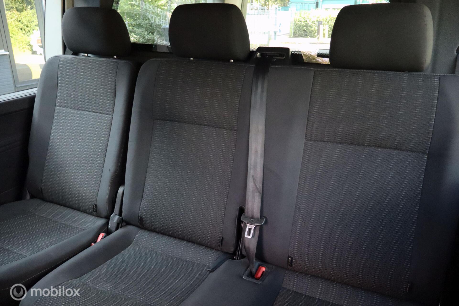 Foto van Volkswagen Transporter Caravelle