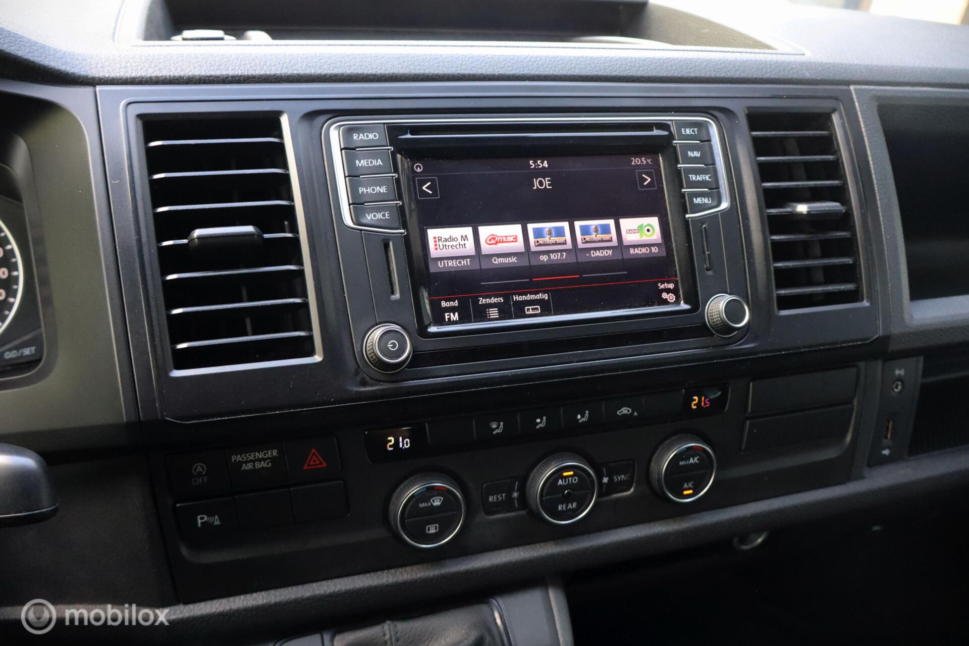 Foto van Volkswagen Transporter Caravelle