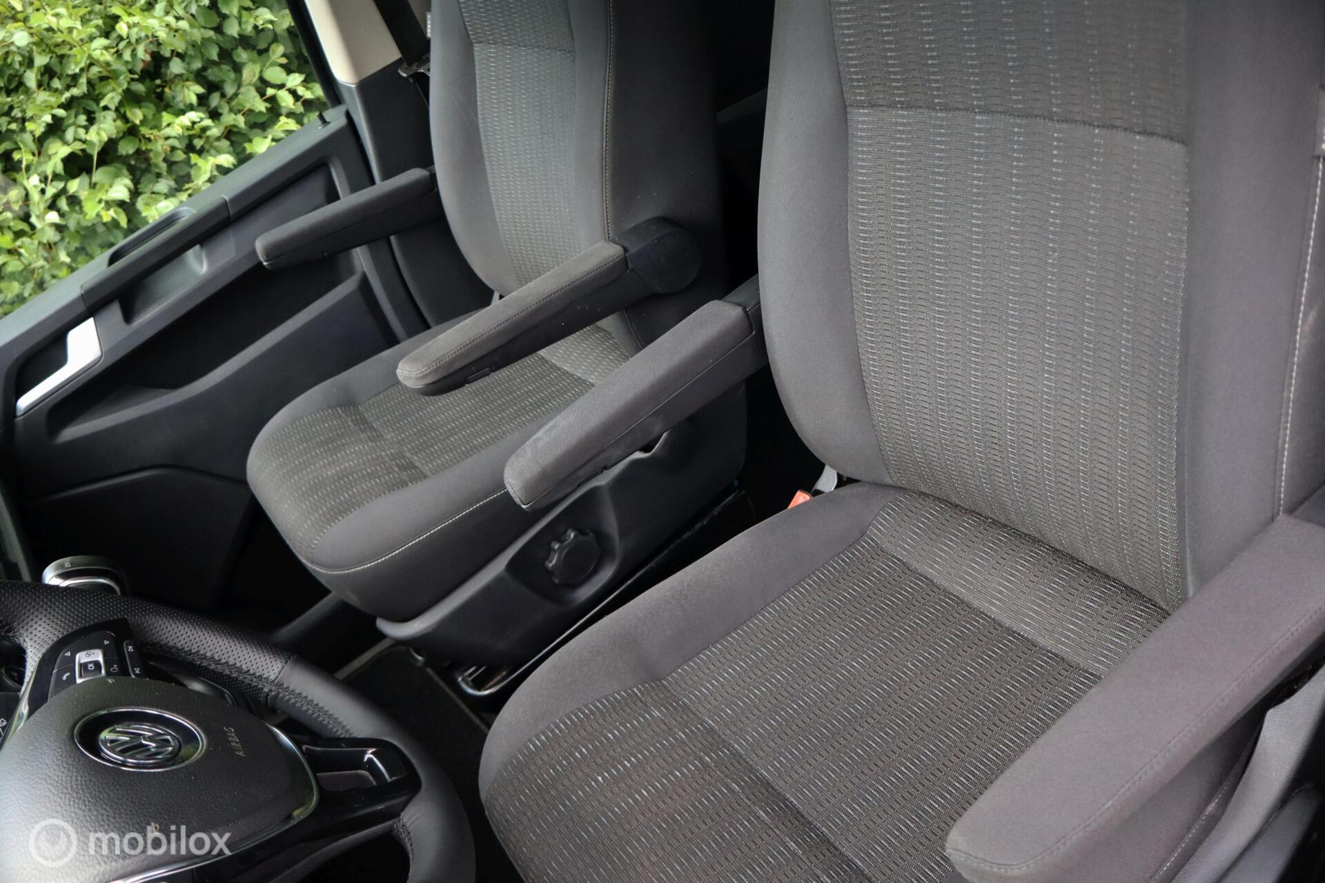 Foto van Volkswagen Transporter Caravelle