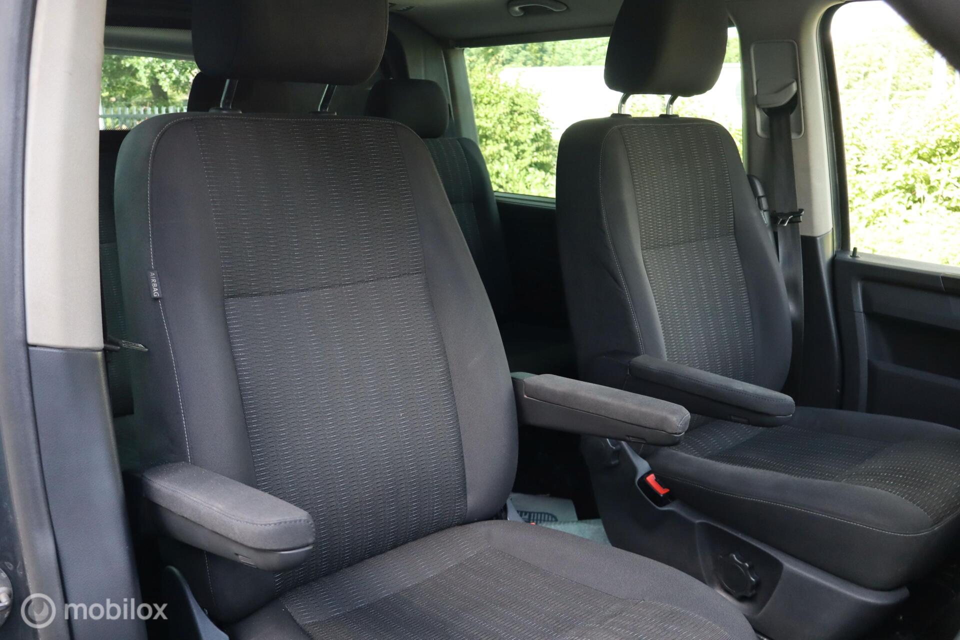Foto van Volkswagen Transporter Caravelle
