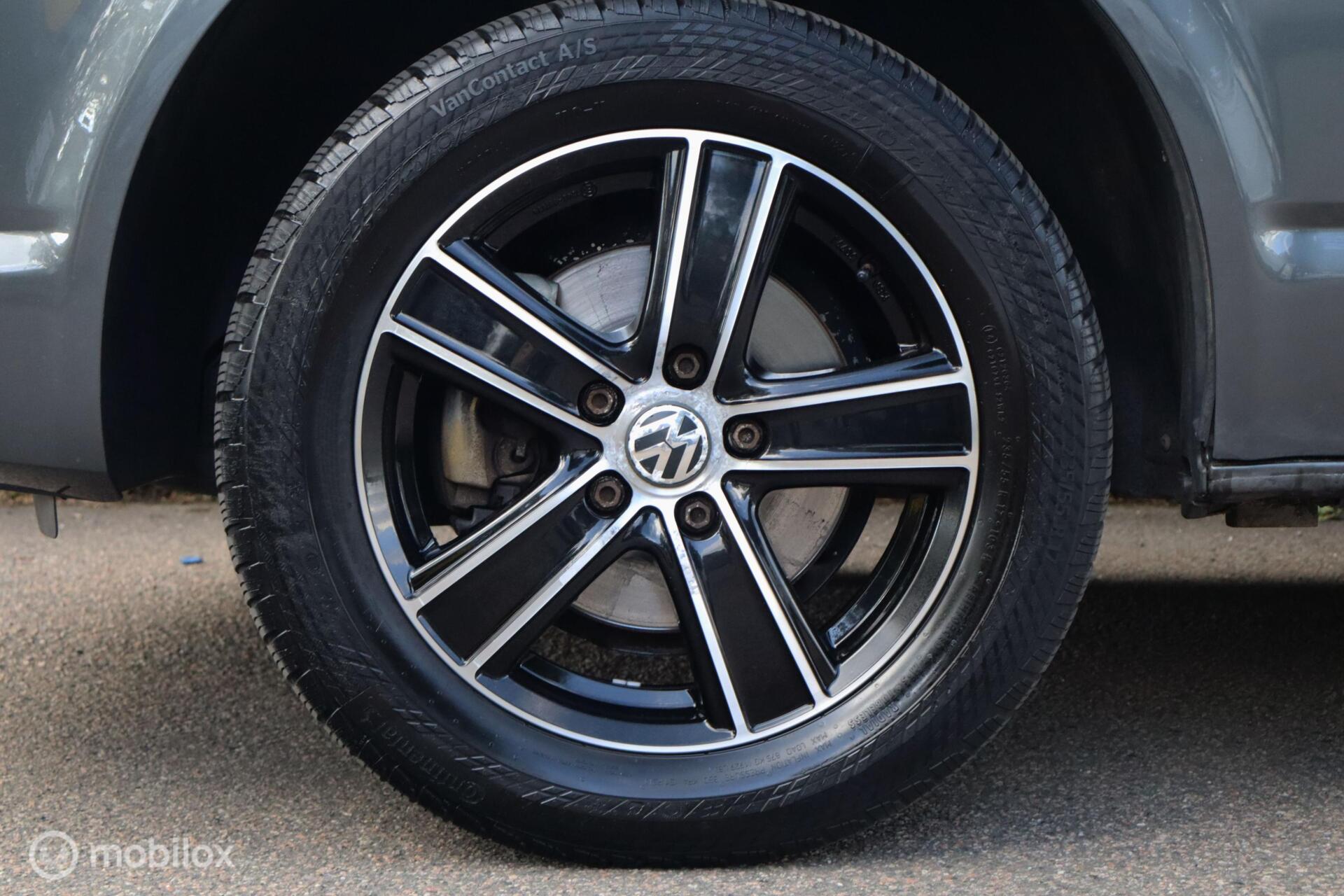 Foto van Volkswagen Transporter Caravelle