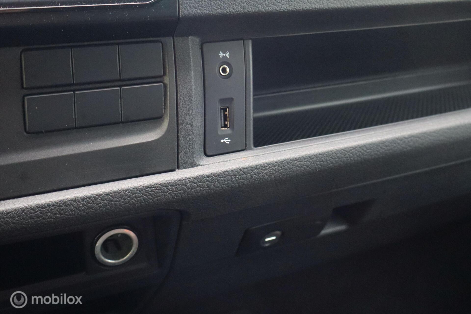 Foto van Volkswagen Transporter Caravelle