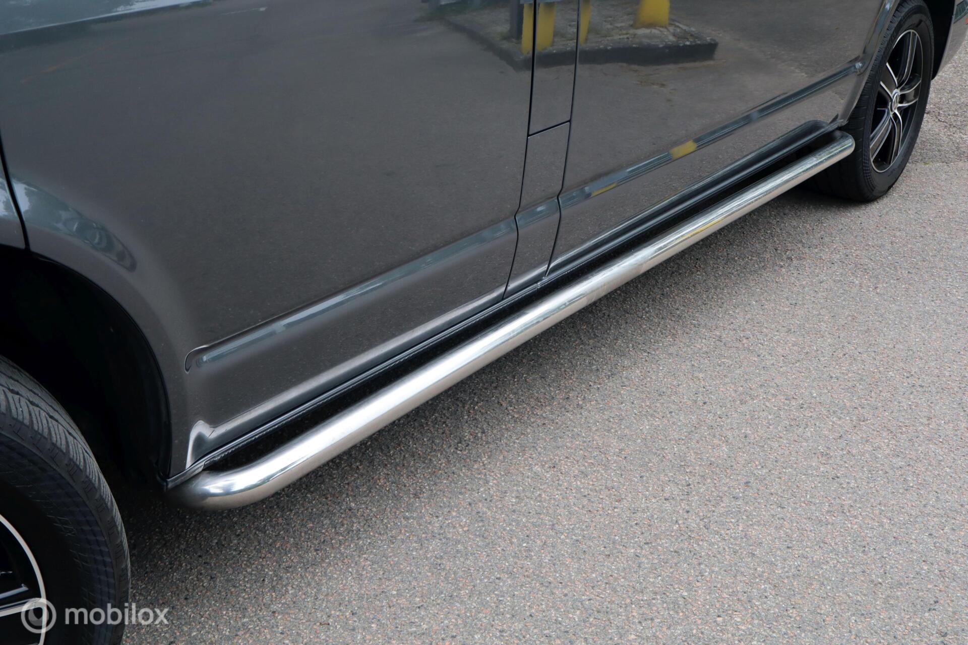 Foto van Volkswagen Transporter Caravelle