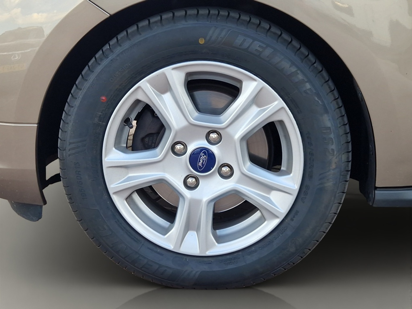 Foto van Ford Transit Courier