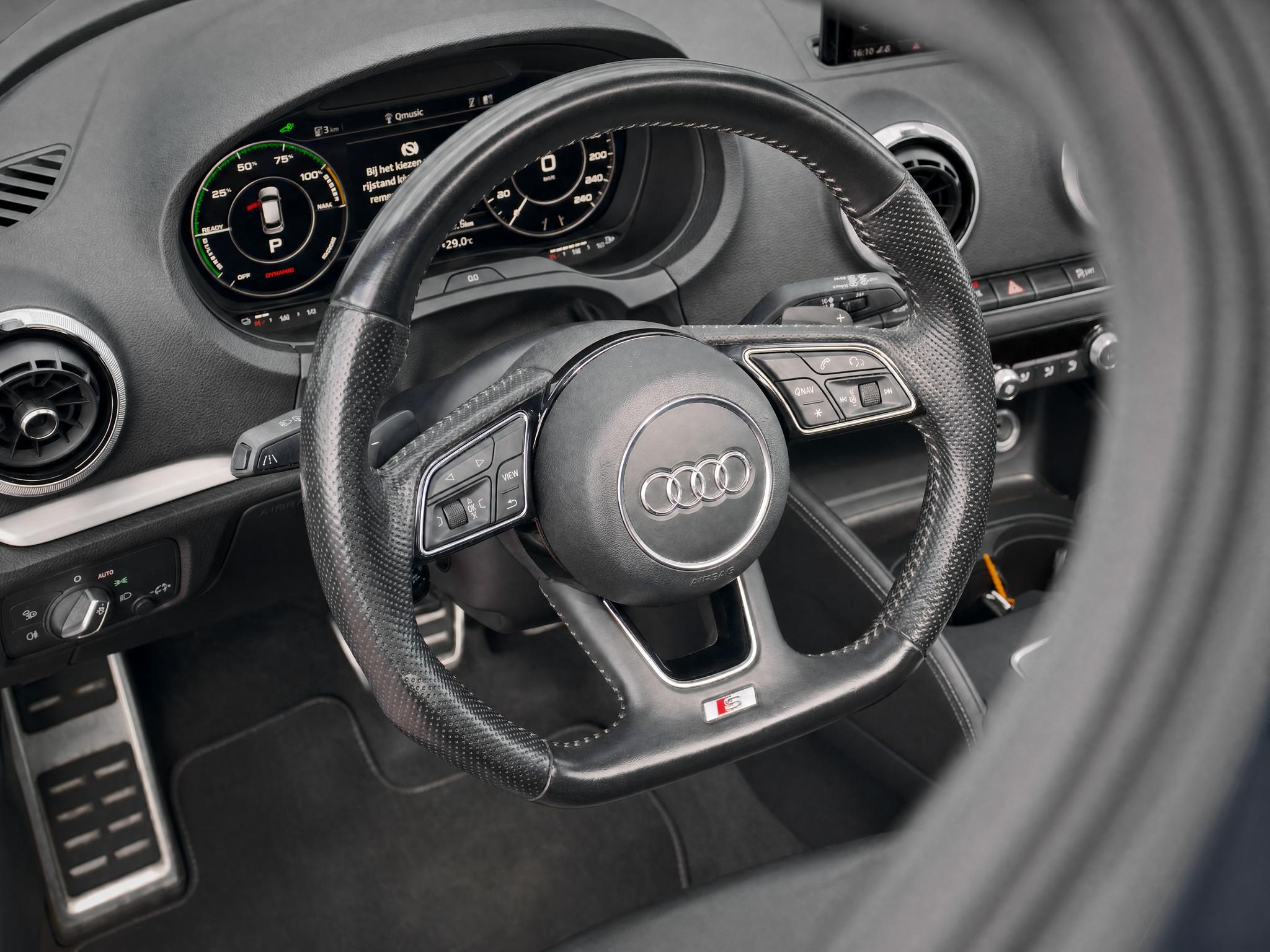 Foto van Audi A3 Sportback E-tron