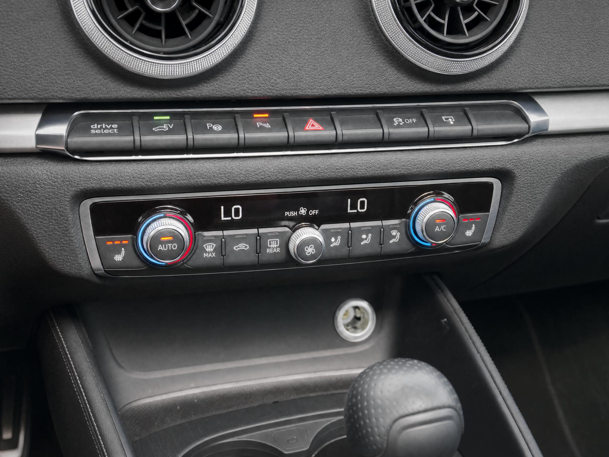 Foto van Audi A3 Sportback E-tron