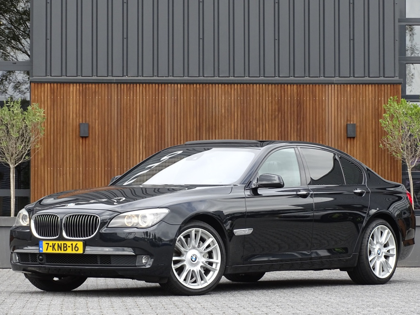 BMW 7er Reihe 740i 326PK / High ex. / Individual / Softclose 2009 - voorkant