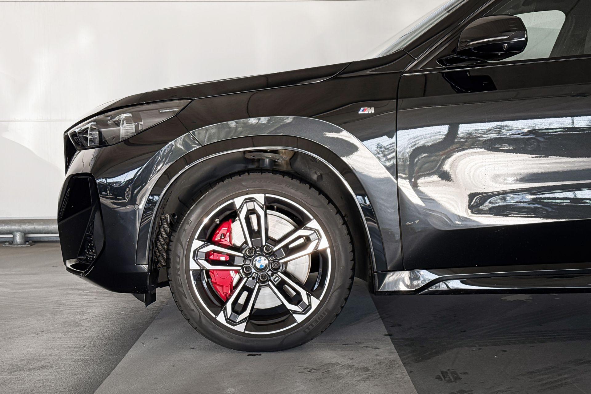 Foto van BMW X1 Xdrive23i