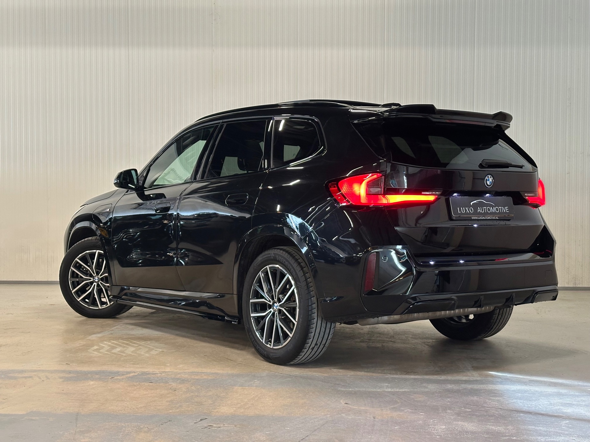 Foto van BMW X1 Xdrive25e