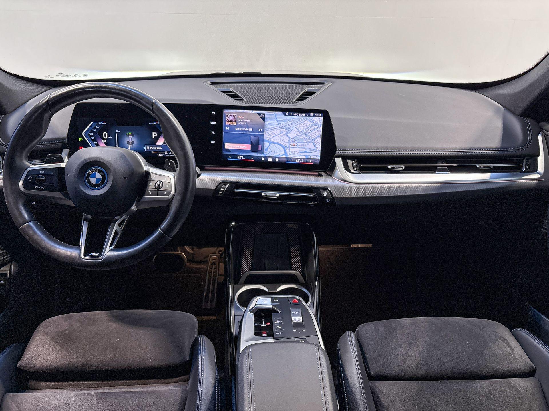 Foto van BMW X1 Xdrive25e