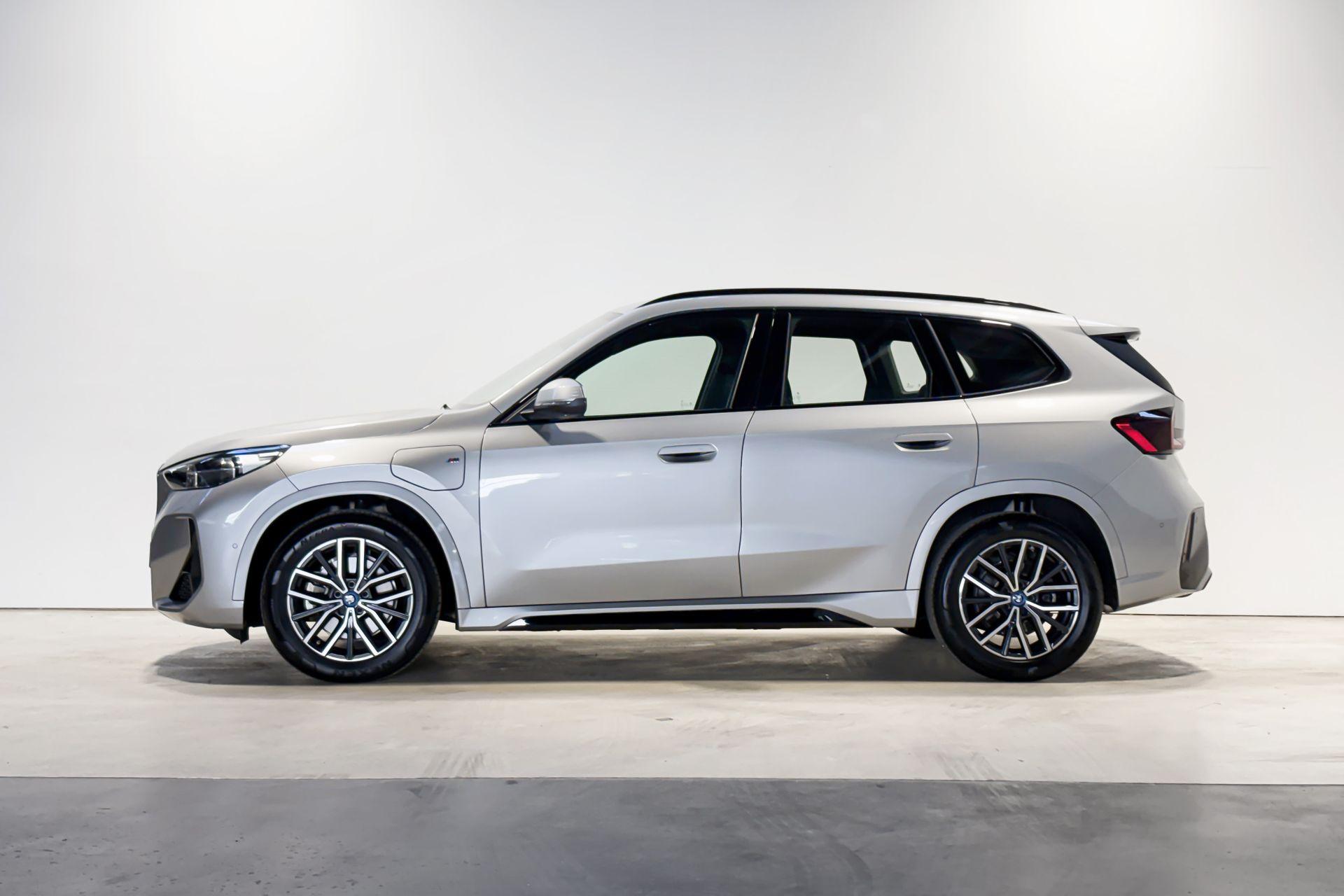Foto van BMW X1 Xdrive25e