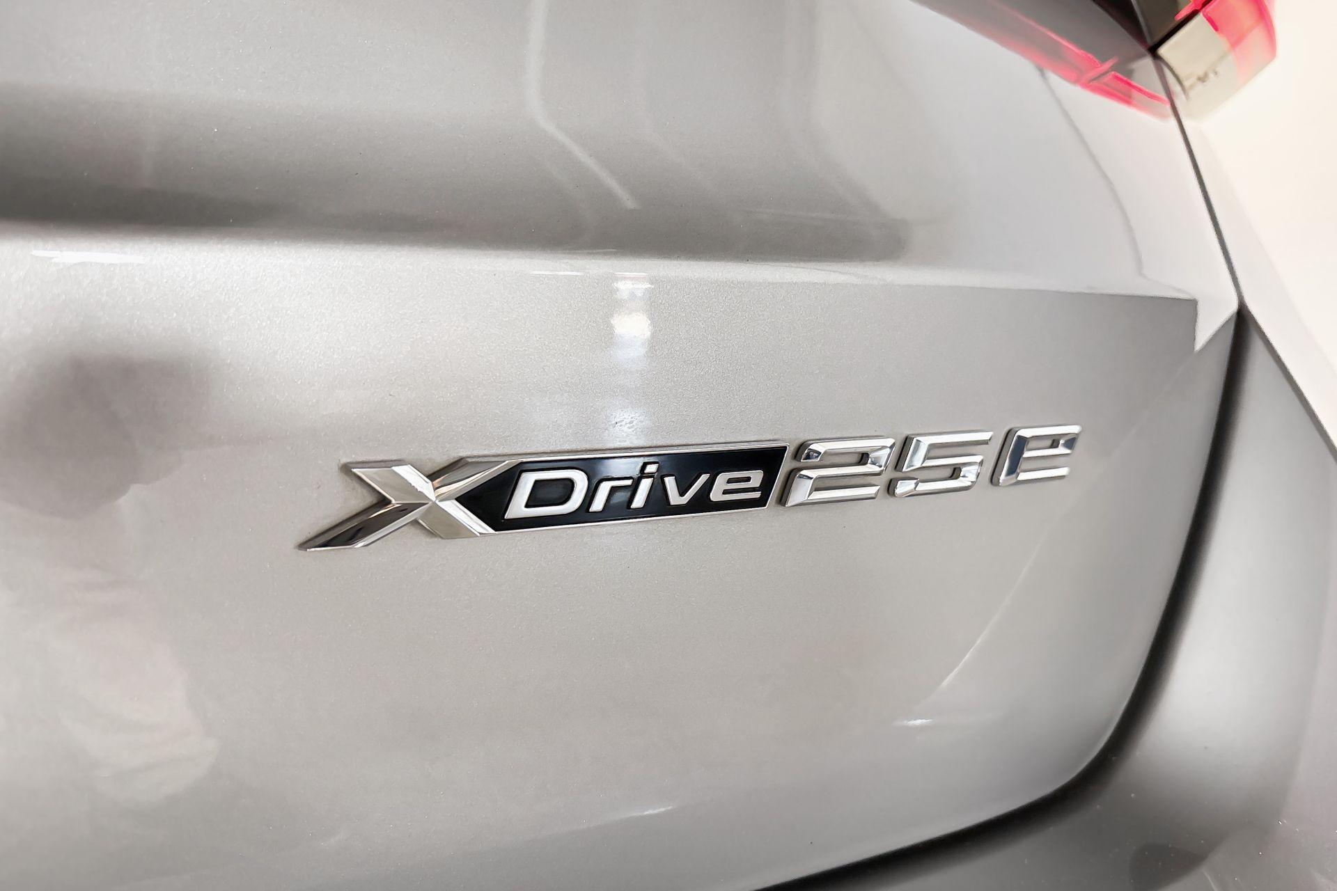 Foto van BMW X1 Xdrive25e