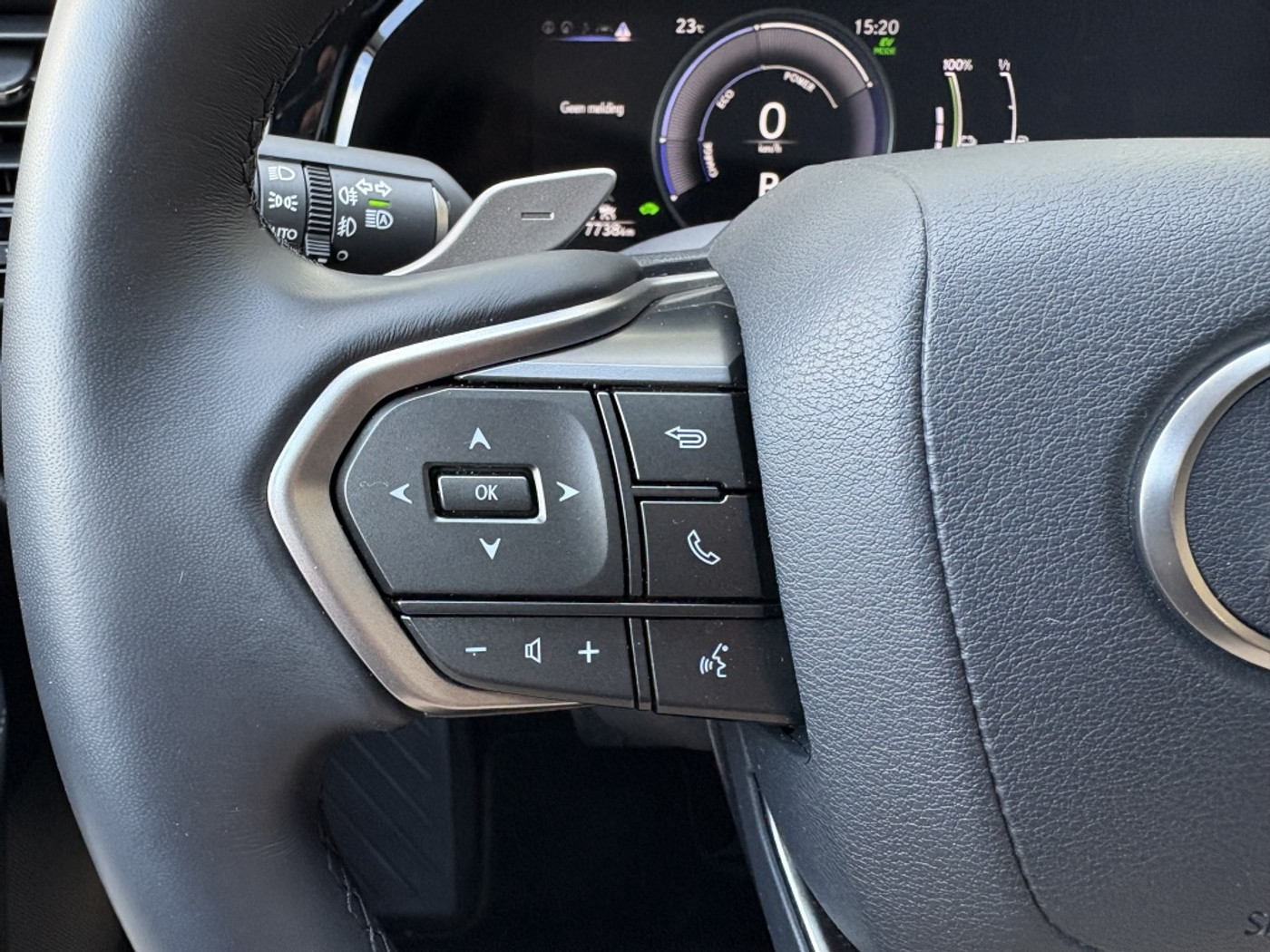 Foto van Lexus Lexus Nx450h+