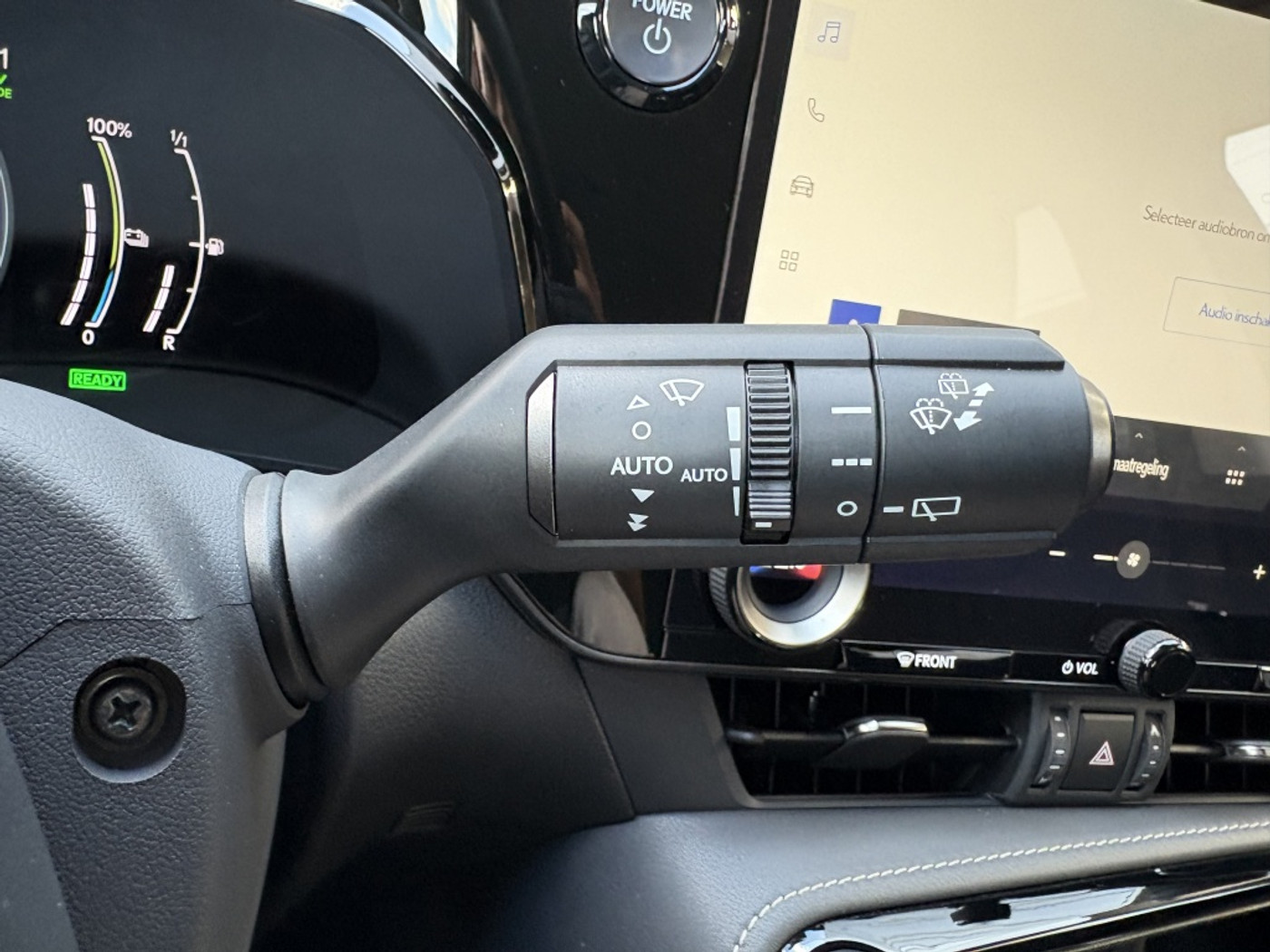 Foto van Lexus Lexus Nx450h+