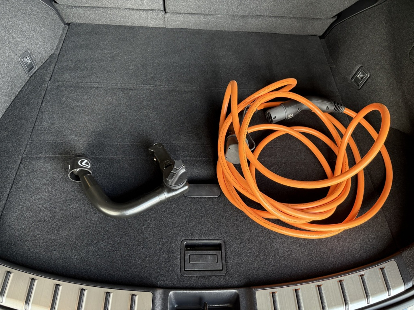 Foto van Lexus Lexus Nx450h+