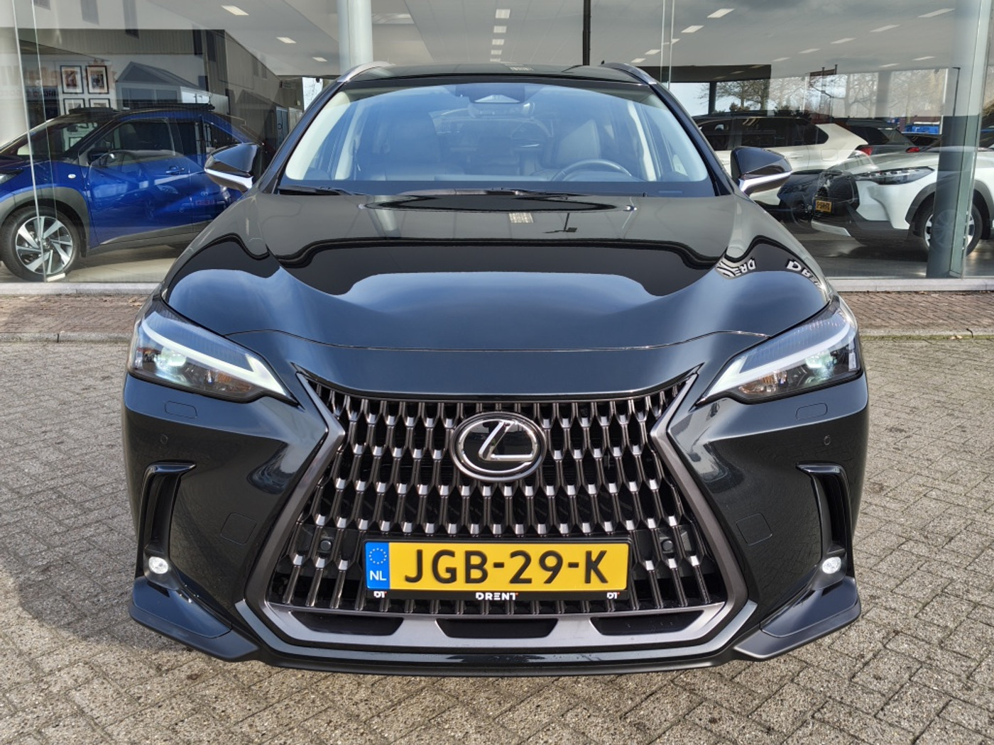 Foto van Lexus Lexus Nx450h+