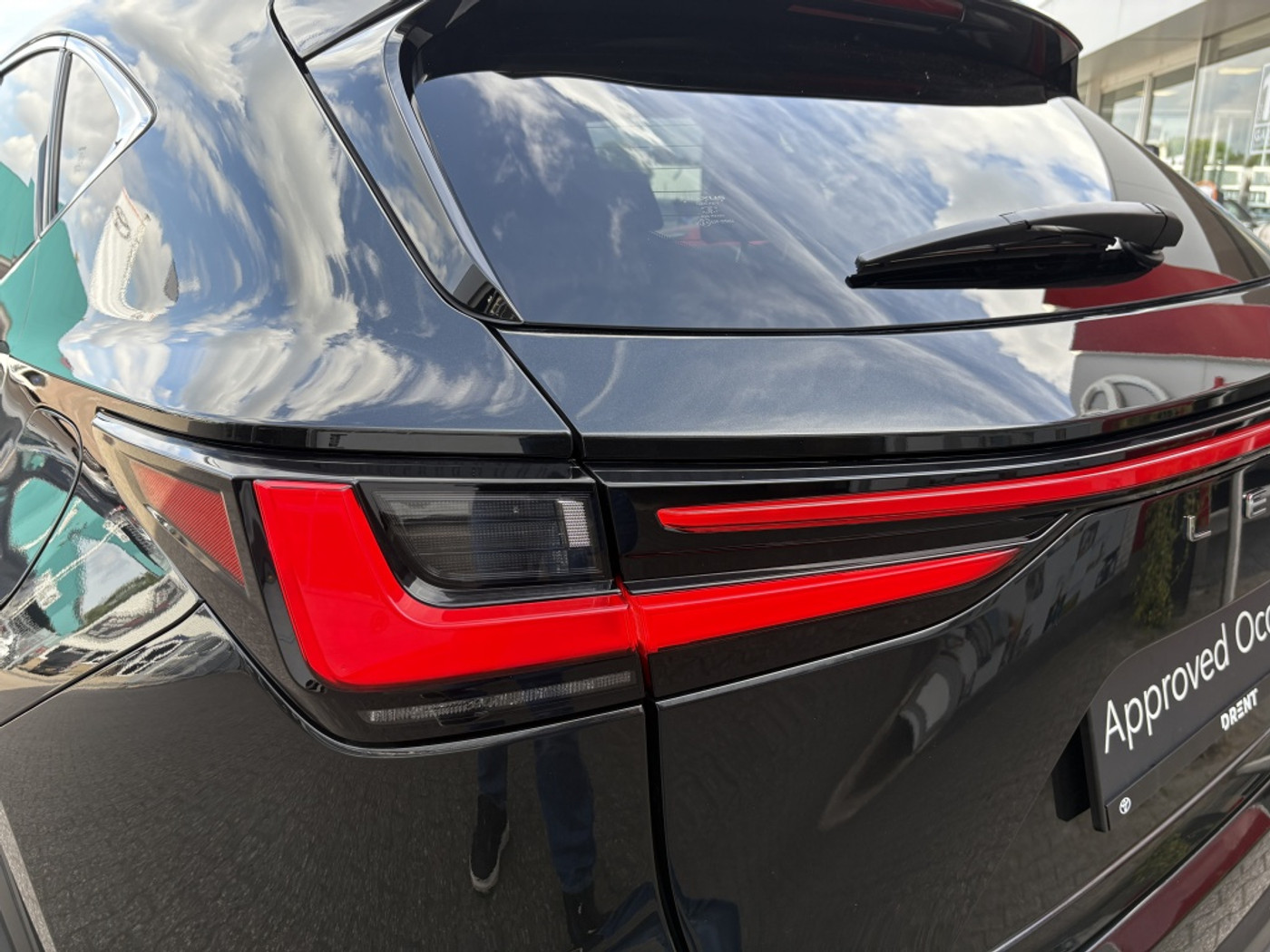 Foto van Lexus Lexus Nx450h+