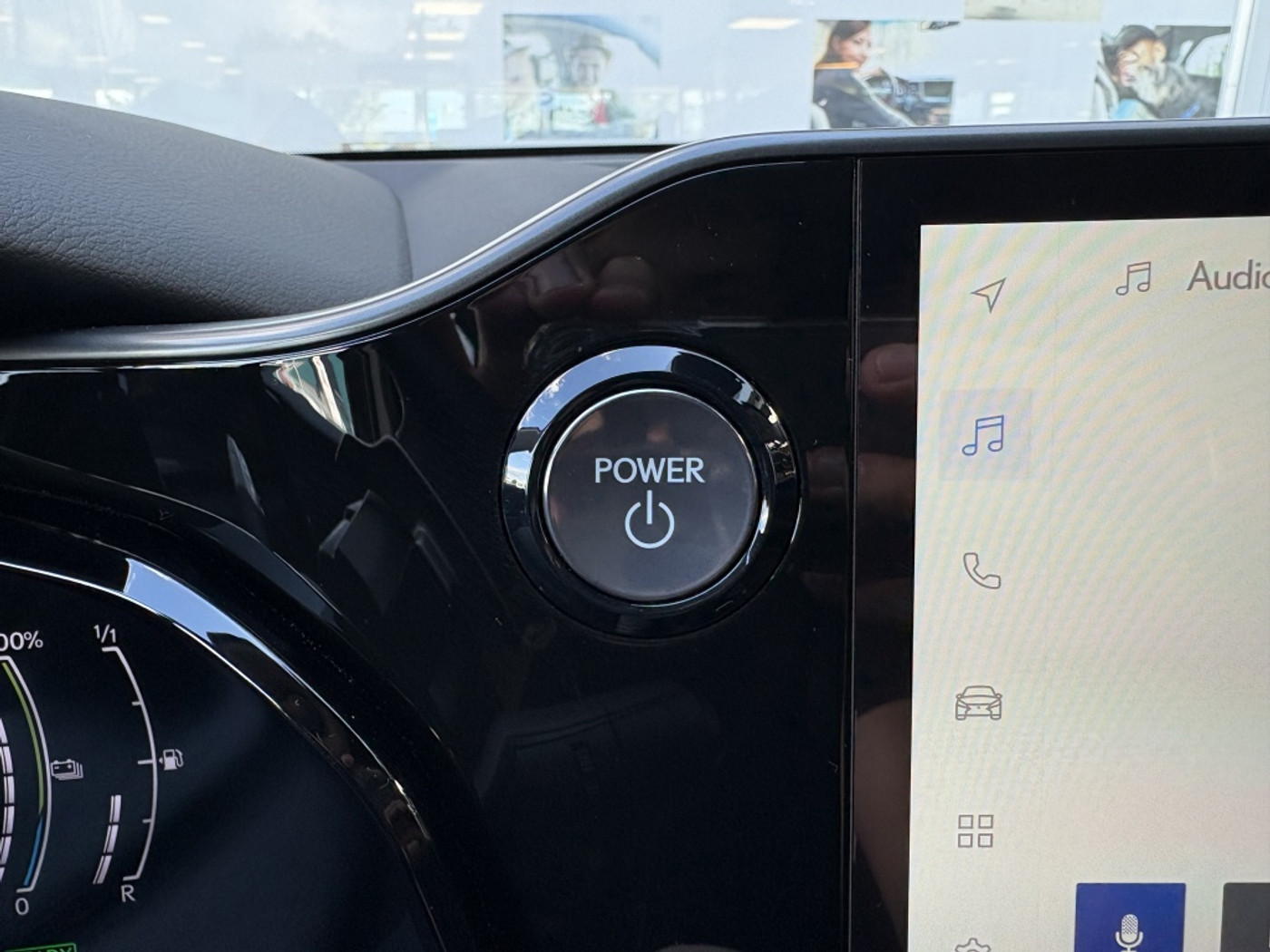 Foto van Lexus Lexus Nx450h+