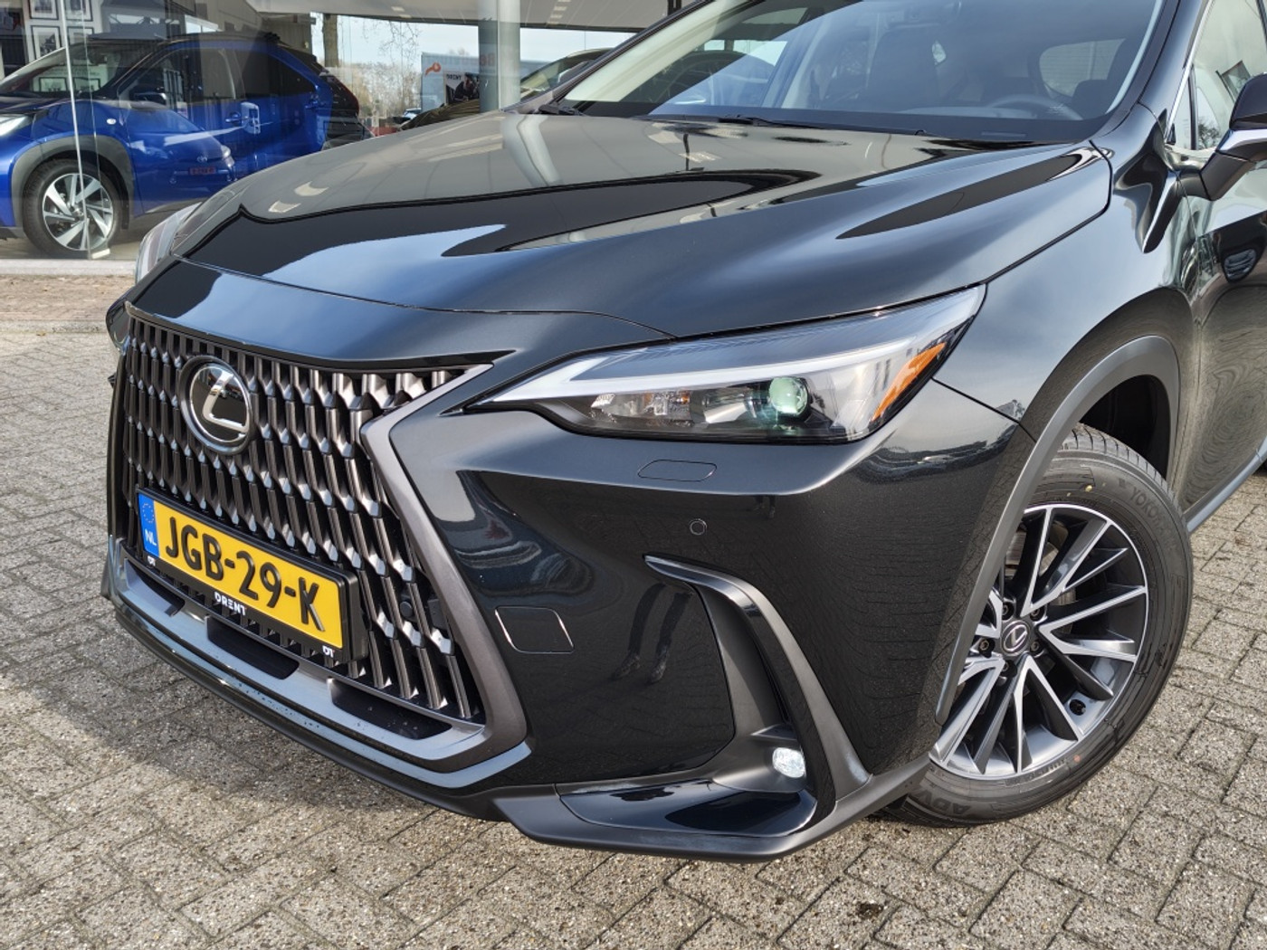 Foto van Lexus Lexus Nx450h+