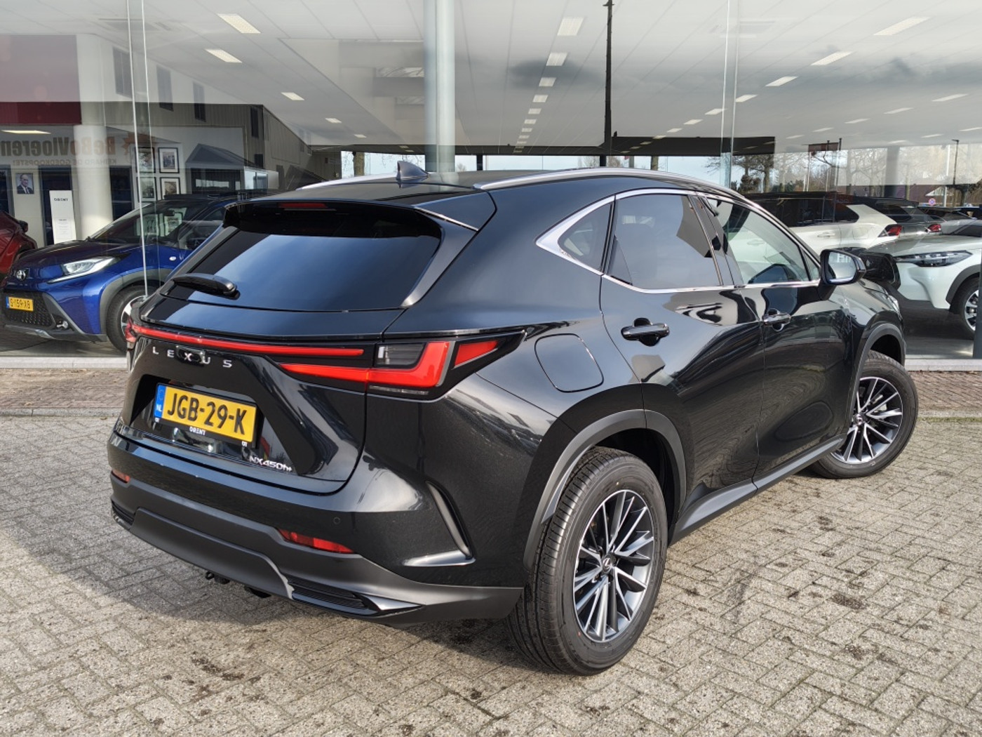 Foto van Lexus Lexus Nx450h+