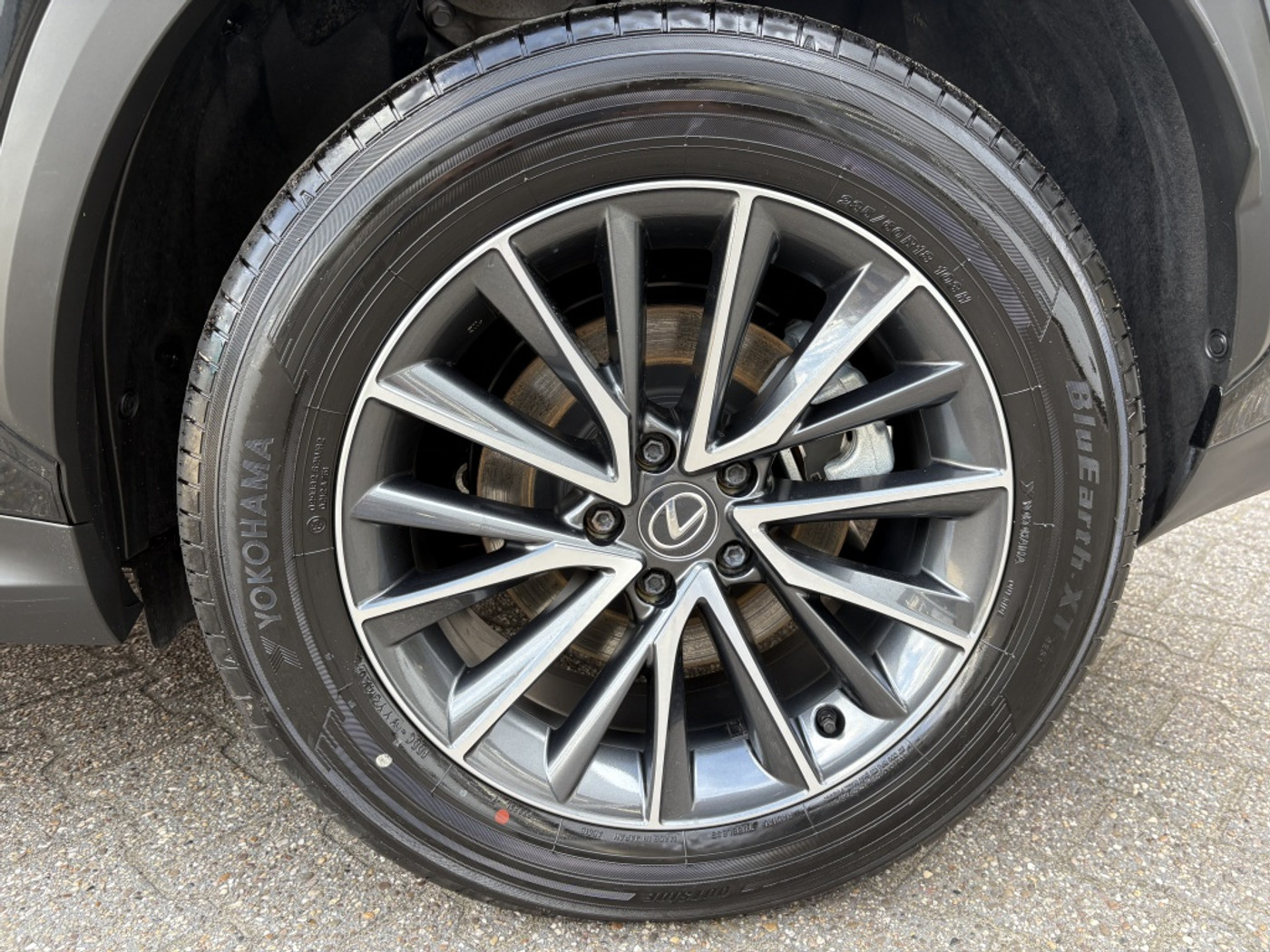 Foto van Lexus Lexus Nx450h+