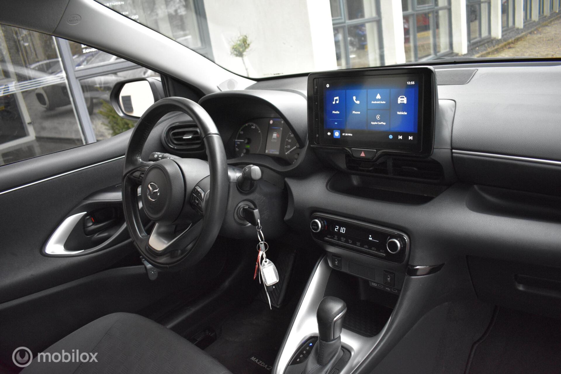 Foto van Mazda Mazda2 Hybrid
