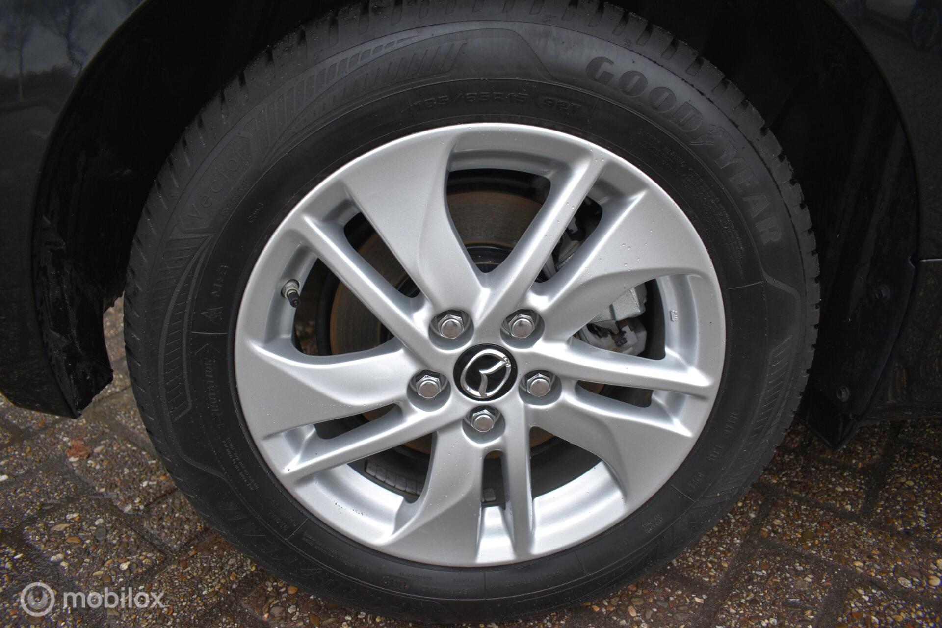 Foto van Mazda Mazda2 Hybrid