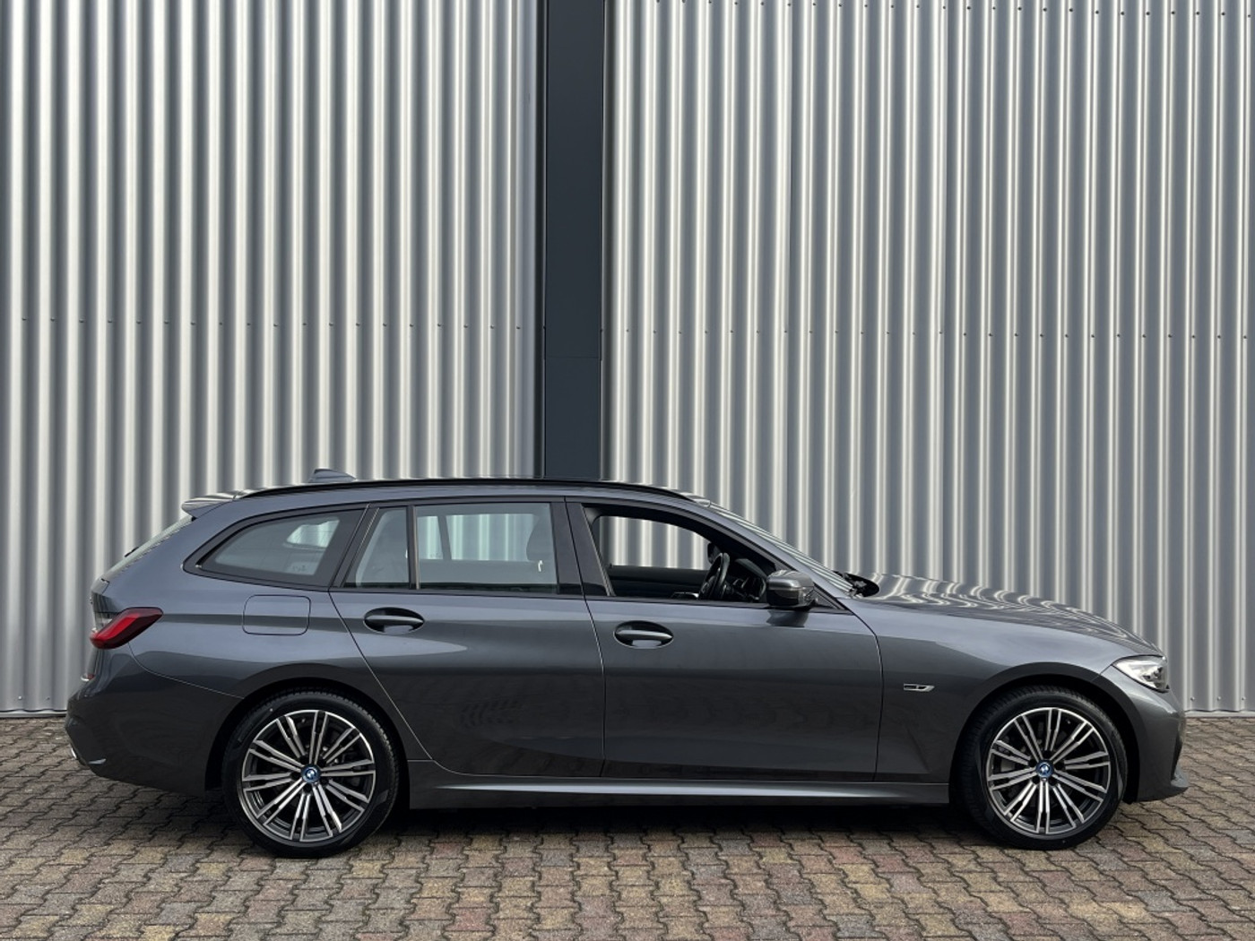 Foto van BMW 330e xDrive