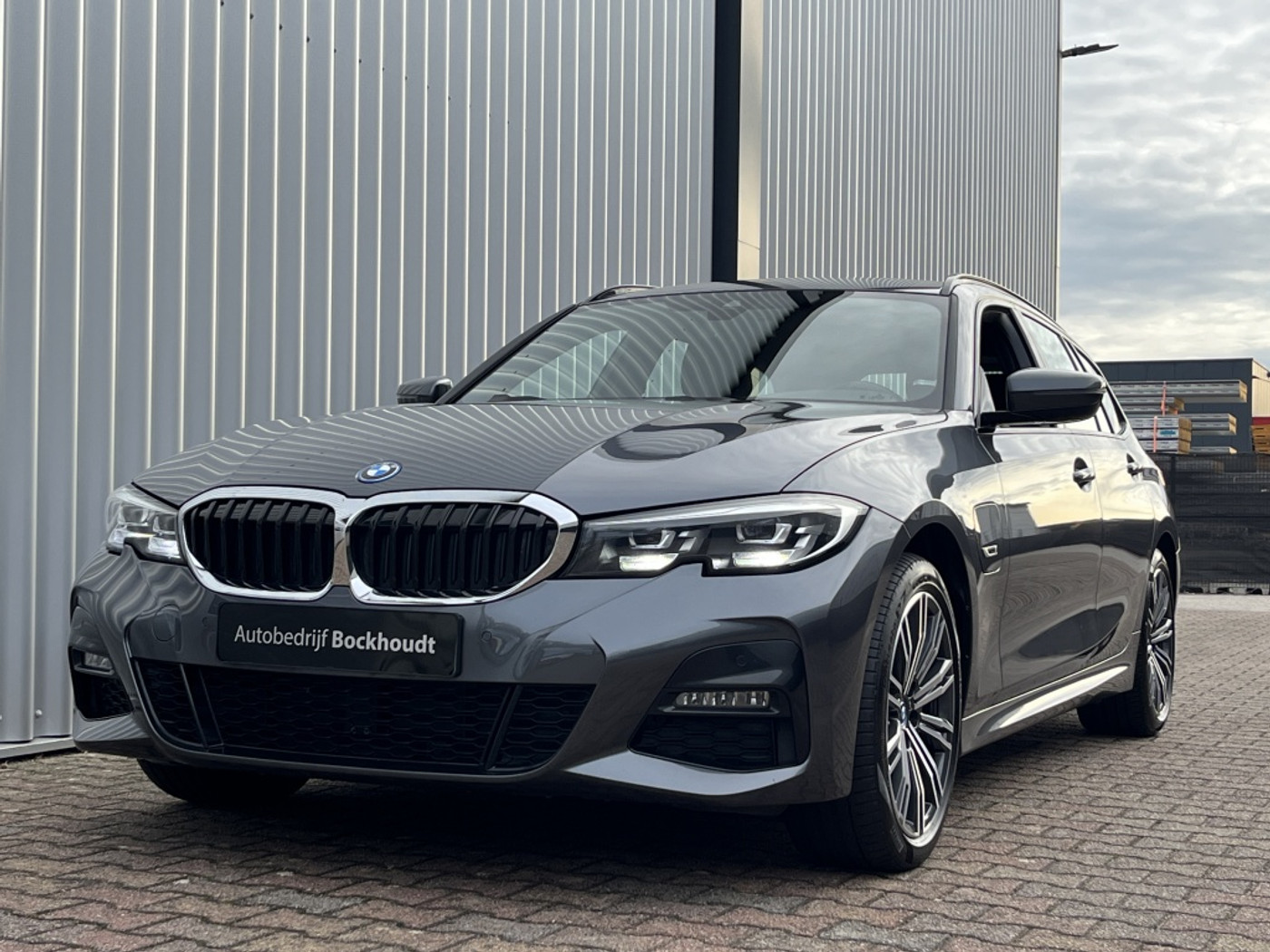 Foto van BMW 330e xDrive