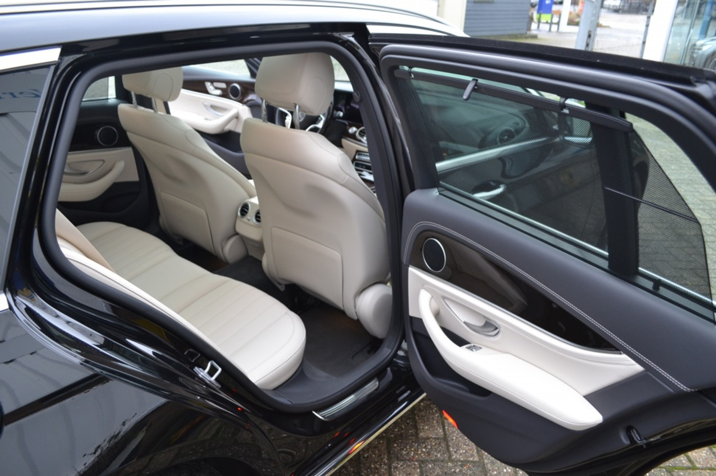 Foto van Mercedes-Benz E 300 E