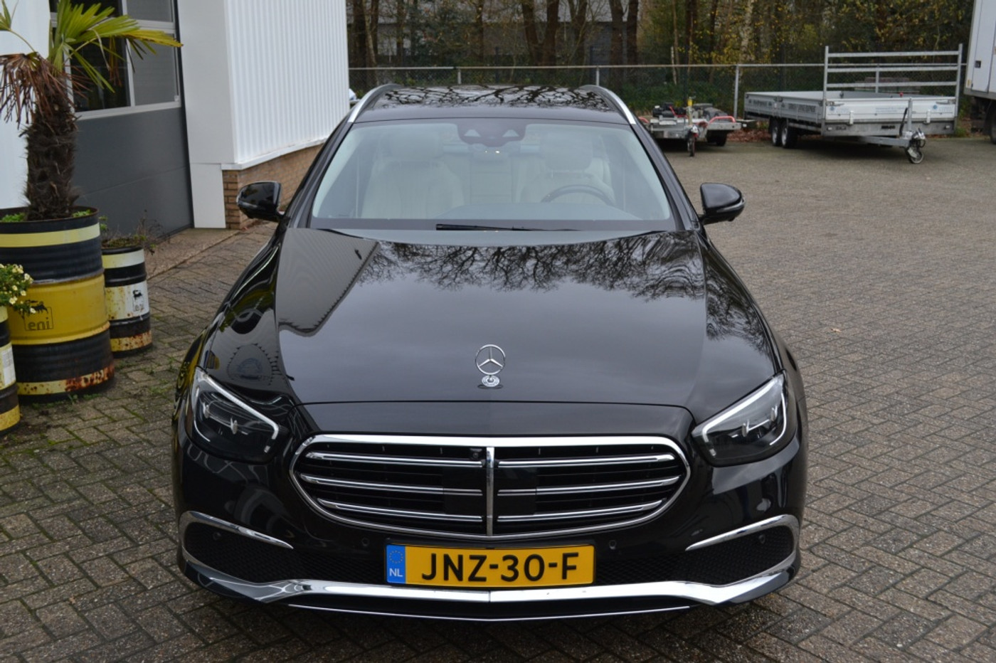 Foto van Mercedes-Benz E 300 E