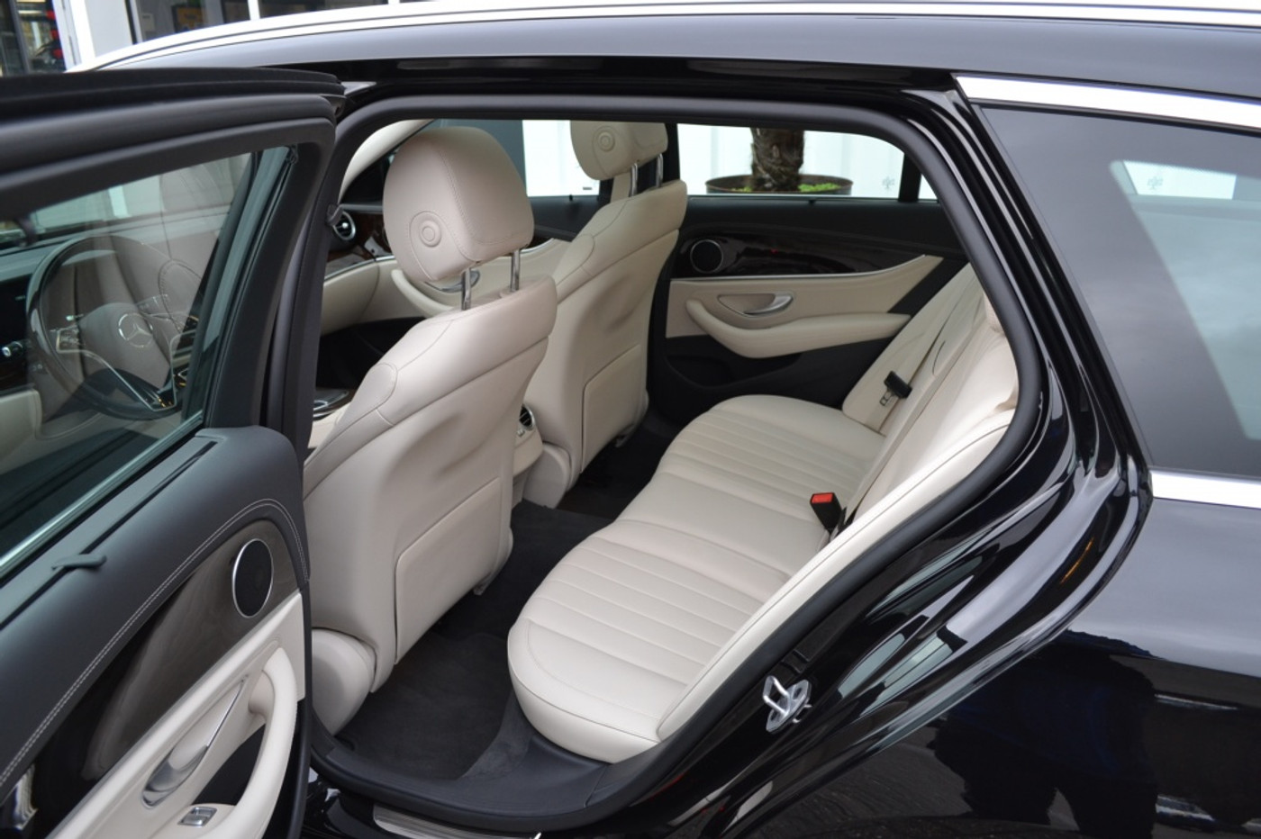 Foto van Mercedes-Benz E 300 E
