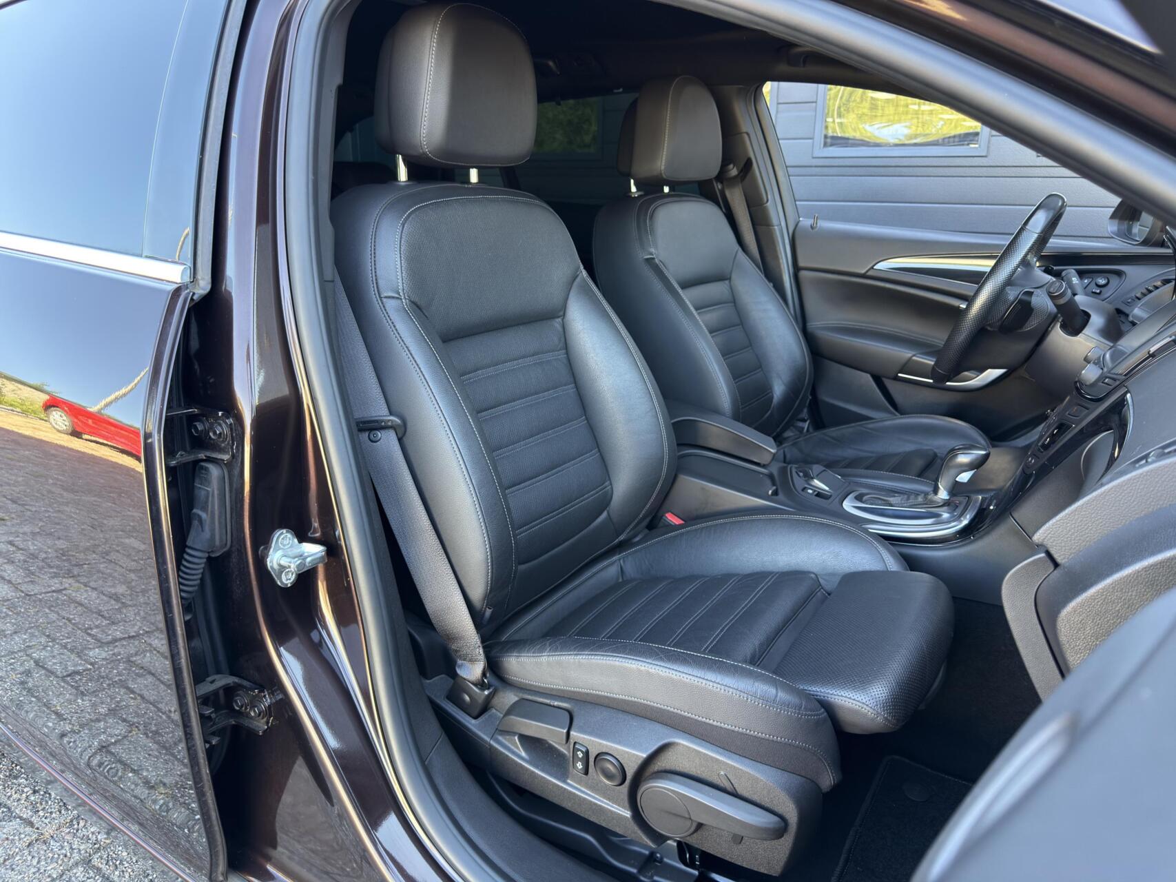 Foto van Opel Insignia Sports Tourer SW