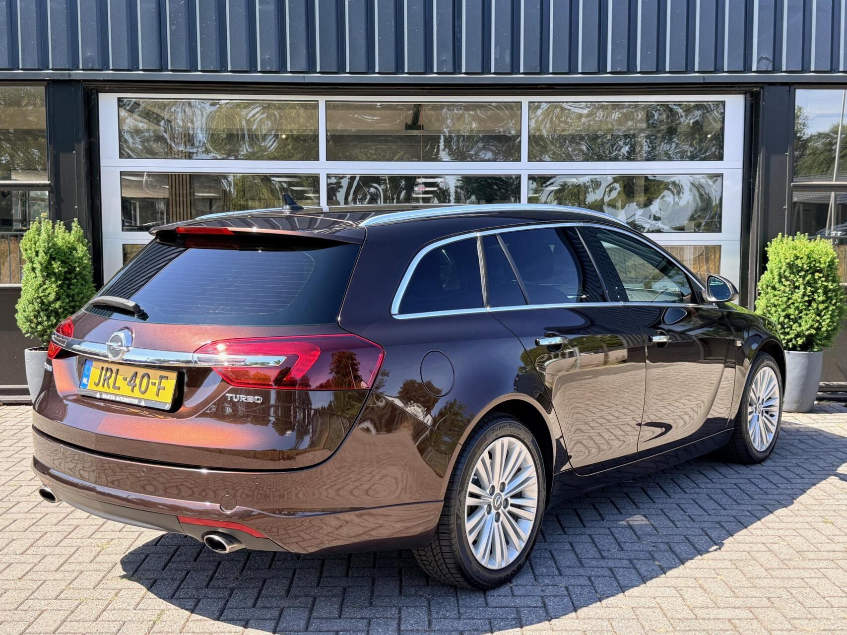 Foto van Opel Insignia Sports Tourer SW