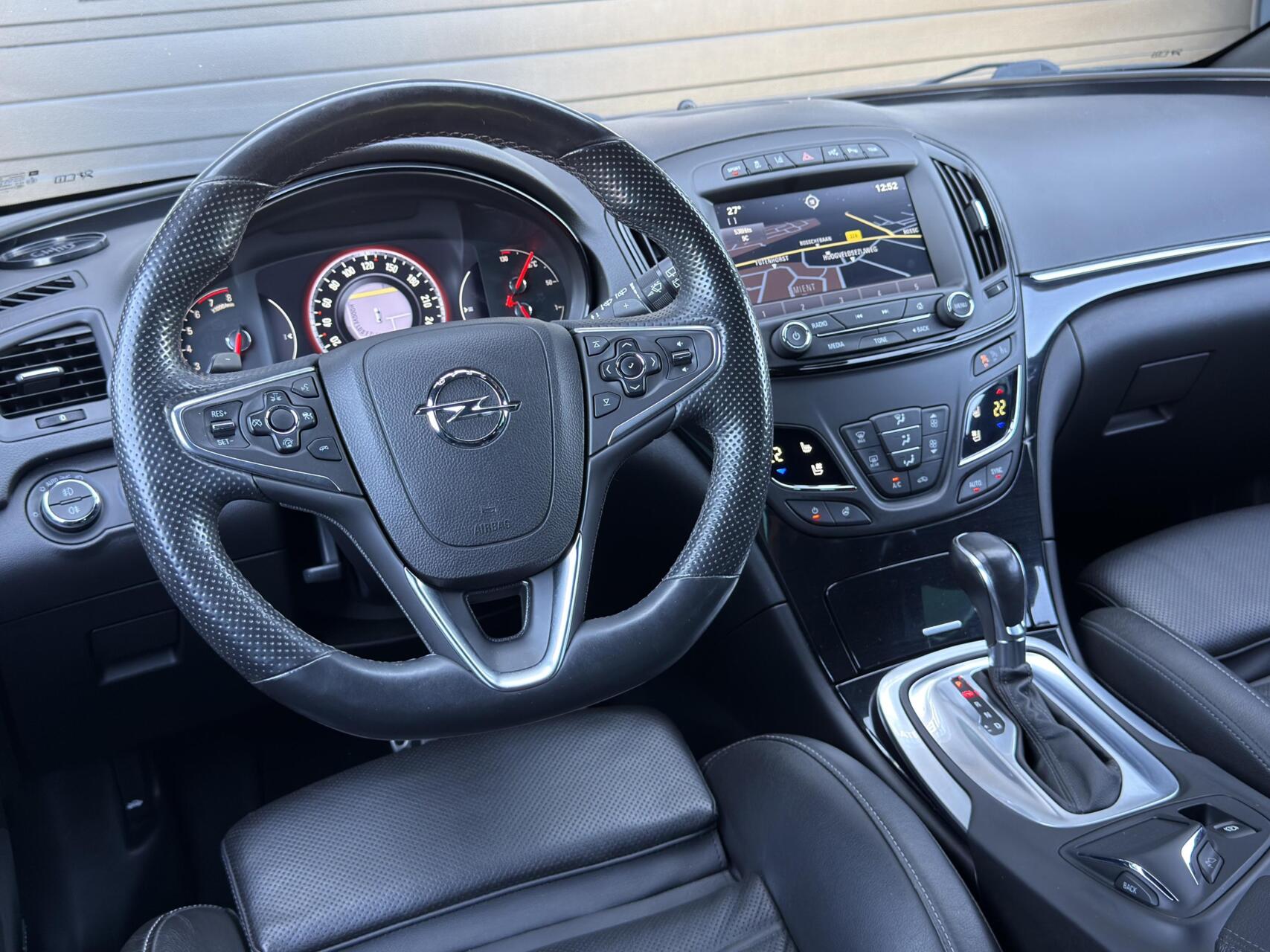 Foto van Opel Insignia Sports Tourer SW