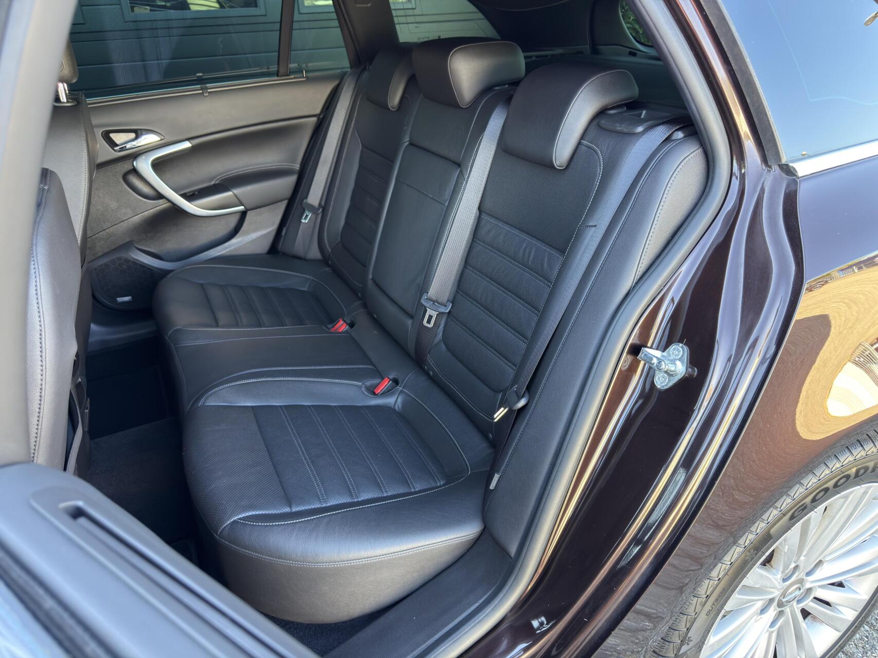 Foto van Opel Insignia Sports Tourer SW