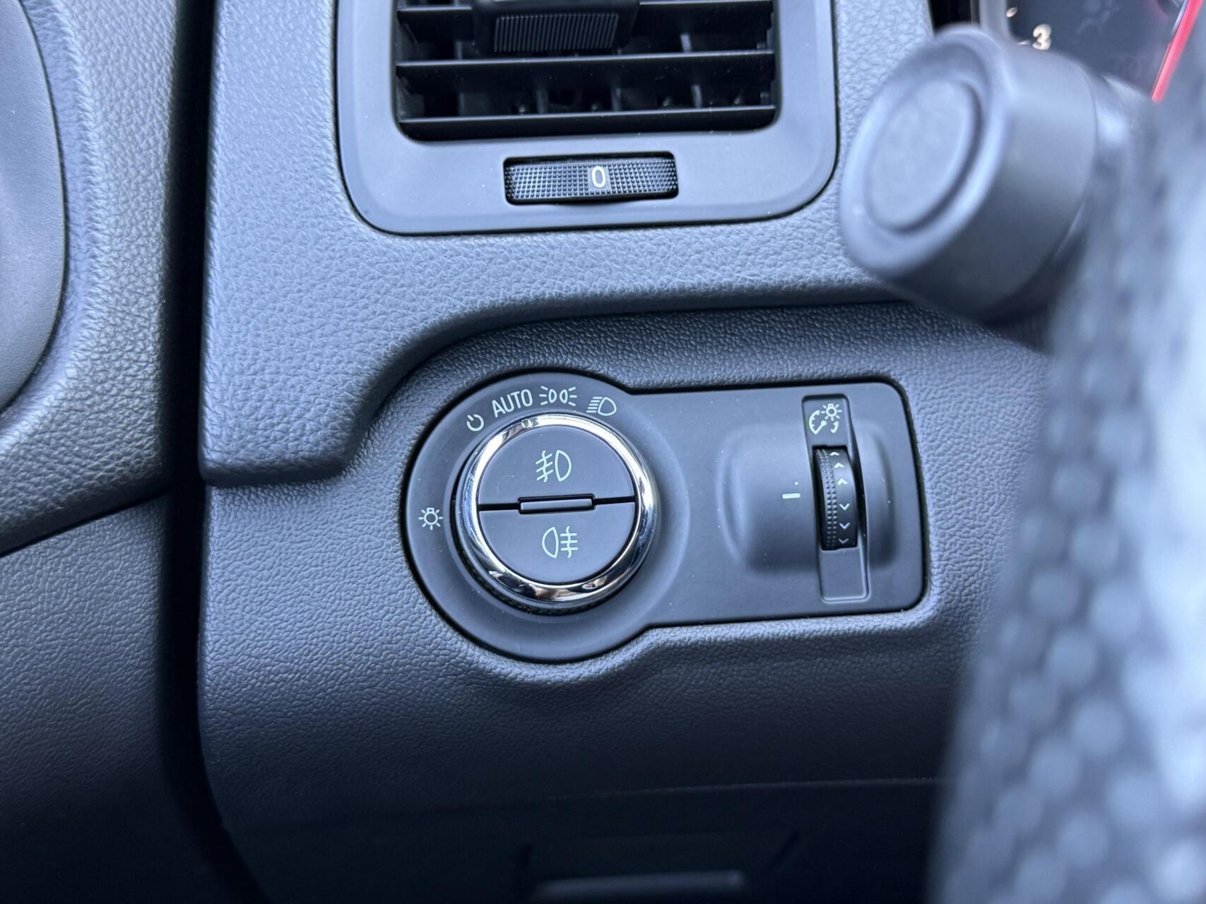 Foto van Opel Insignia Sports Tourer SW